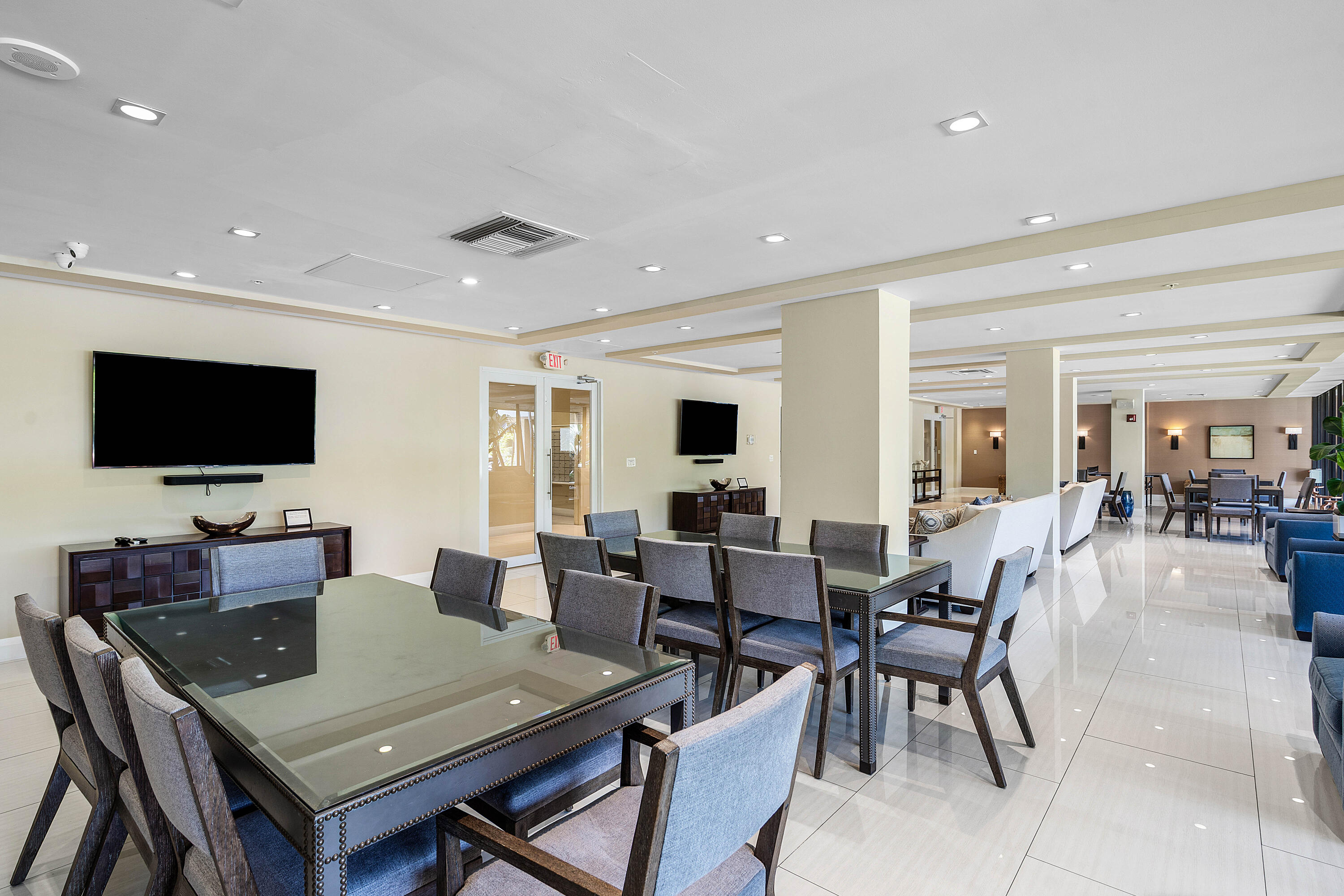 3912 S OCEAN #PH-1, Highland Beach FL 33487