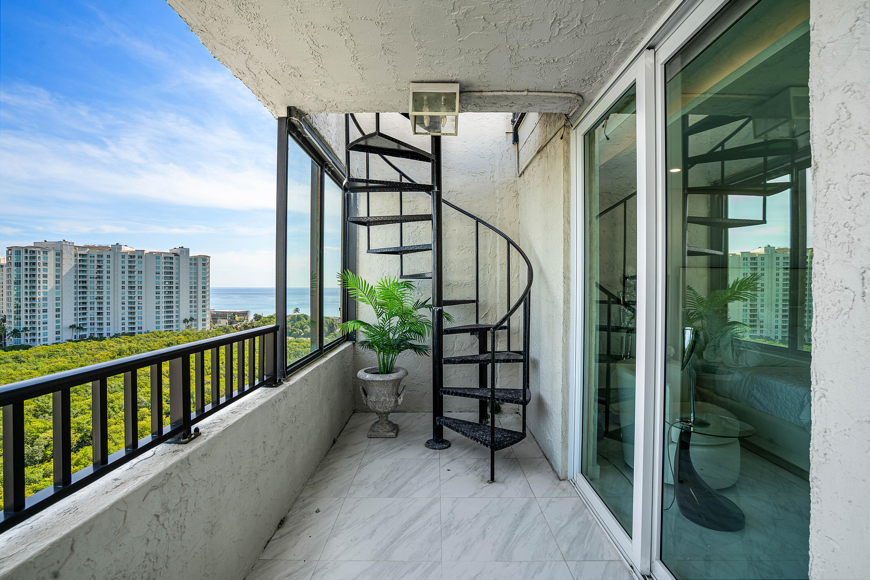 3912 S OCEAN #PH-1, Highland Beach FL 33487