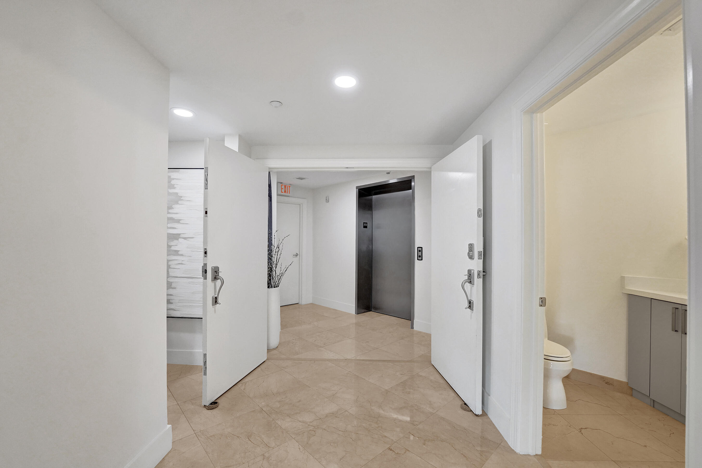 410 Hendricks #203, Fort Lauderdale FL 33301
