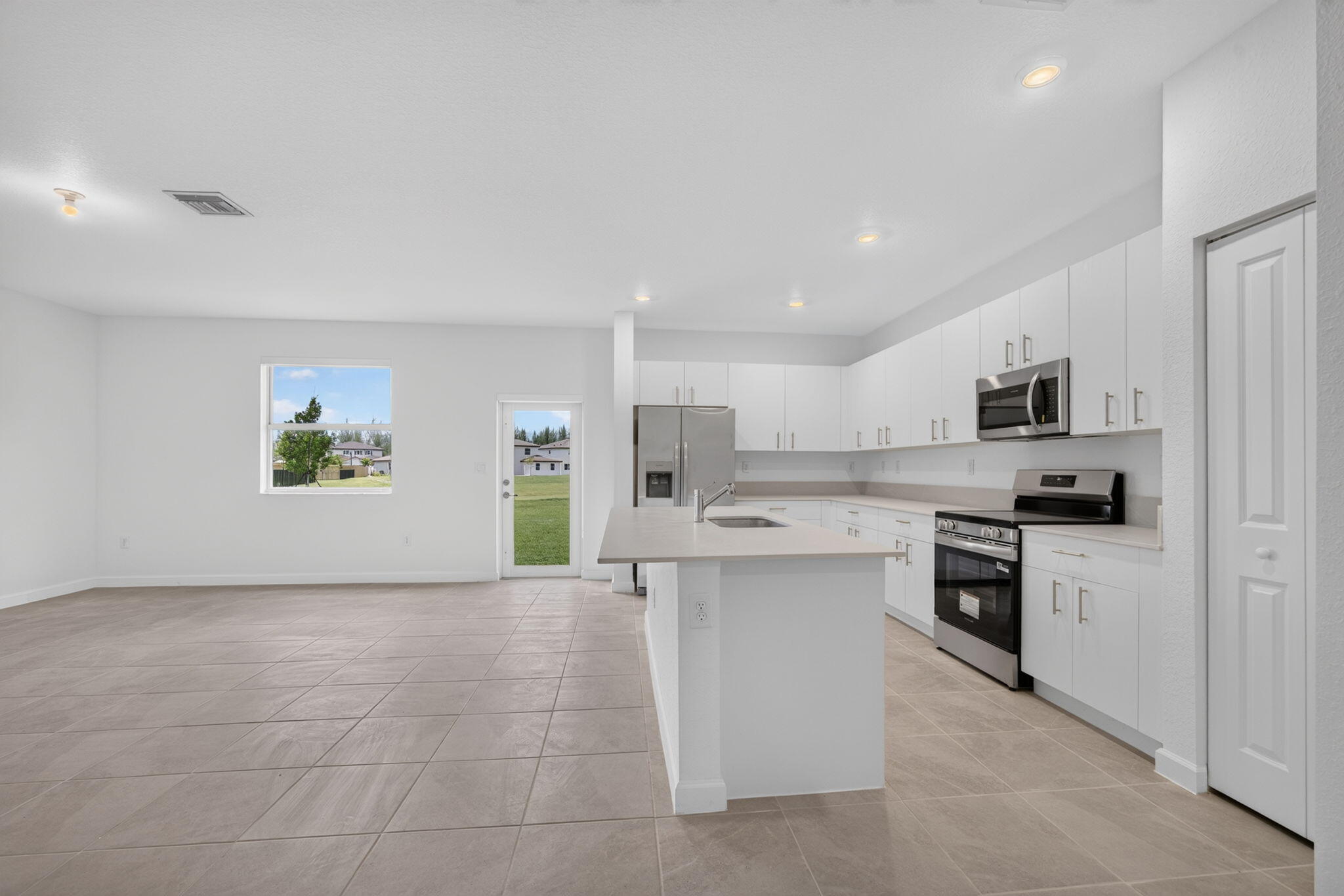 2444 SE 29th #A, Homestead FL 33035