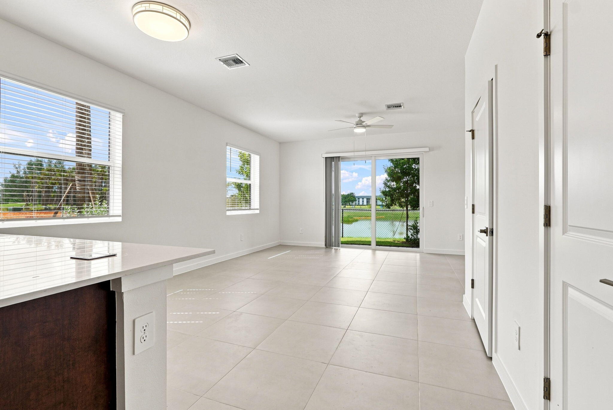 147 LAKESIDE LANDING, Royal Palm Beach FL 33411