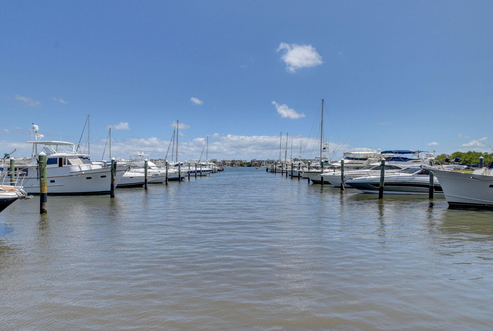 802 W WINDWARD #316, Lantana FL 33462