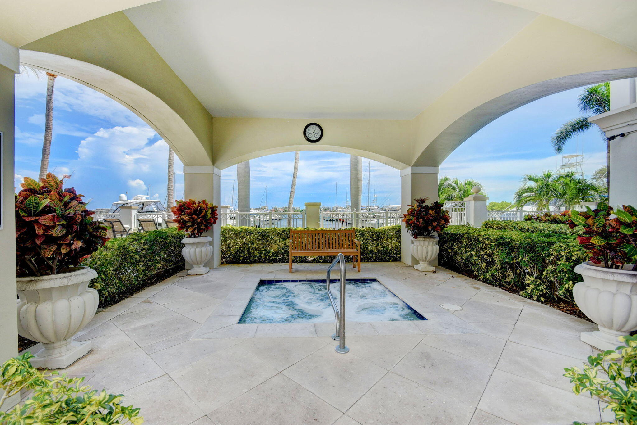 802 W WINDWARD #316, Lantana FL 33462