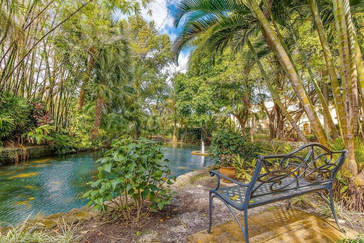 135 YACHT CLUB #305, Hypoluxo FL 33462