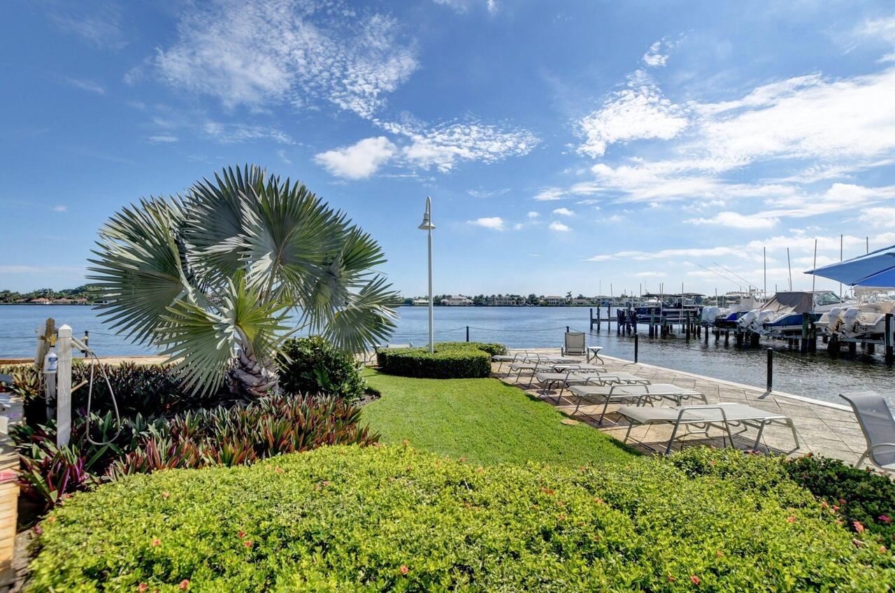 135 YACHT CLUB #305, Hypoluxo FL 33462