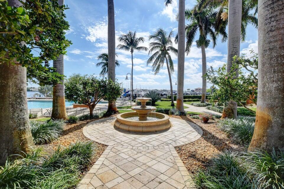 135 YACHT CLUB #305, Hypoluxo FL 33462