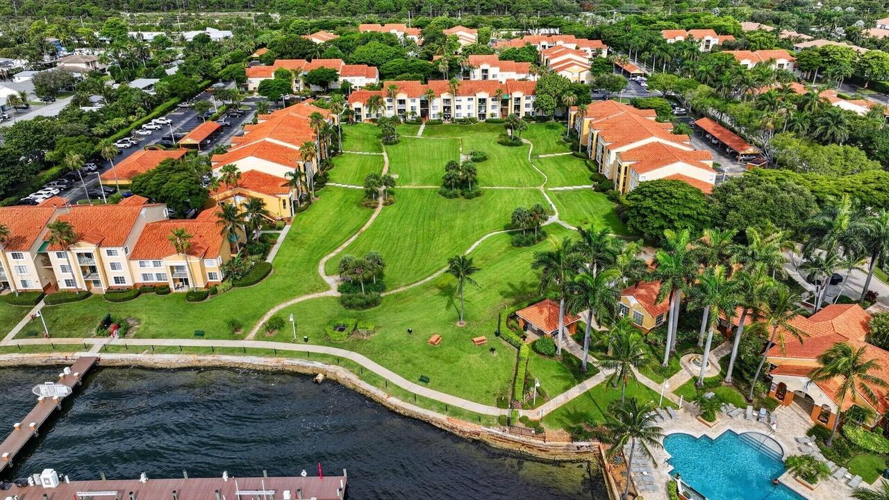 135 YACHT CLUB #305, Hypoluxo FL 33462