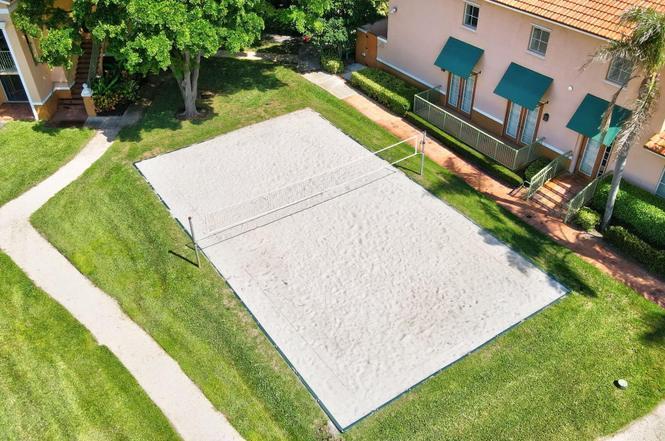 135 YACHT CLUB #305, Hypoluxo FL 33462