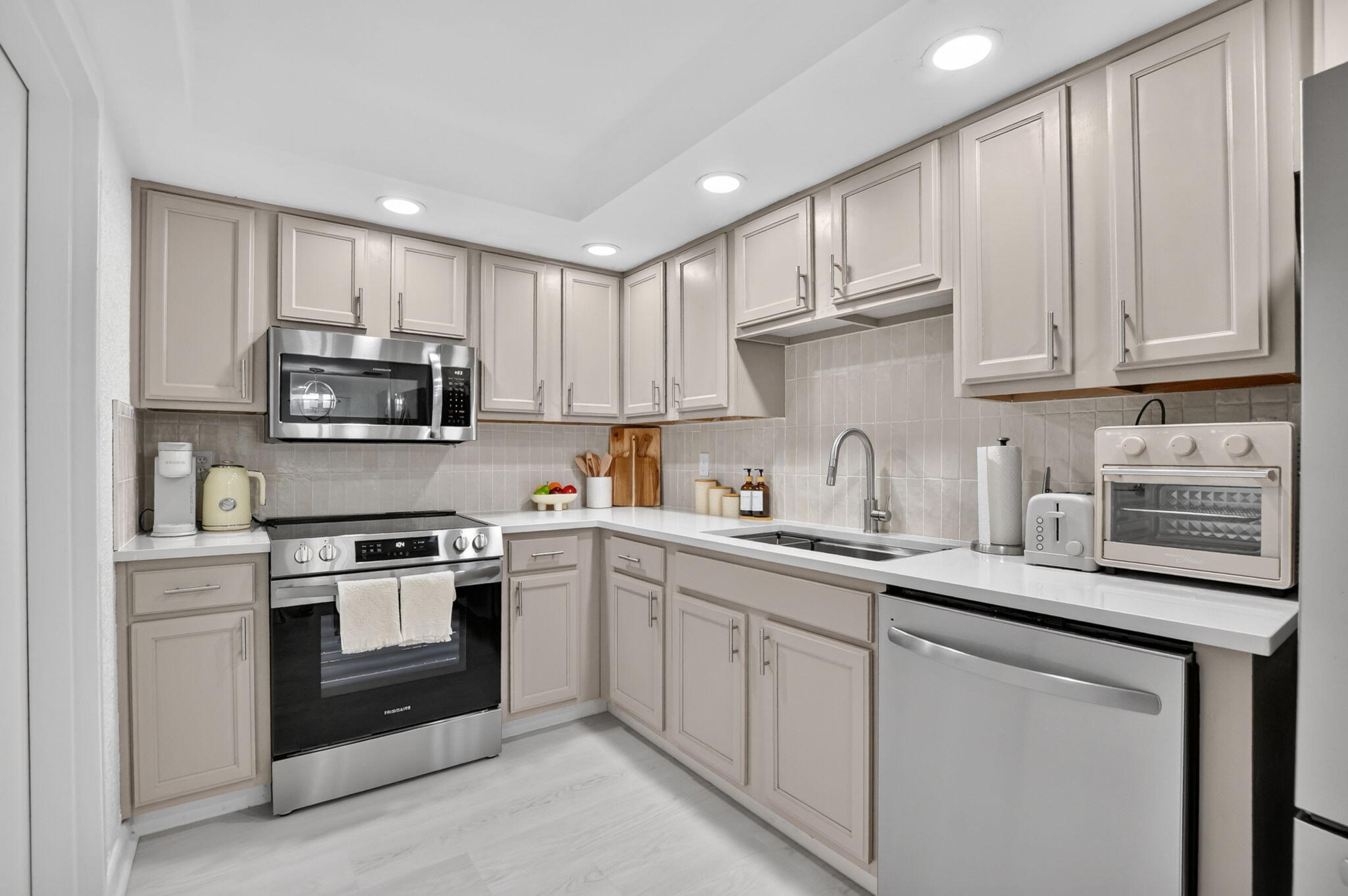 7835 Lakeside #966, Boca Raton FL 33434