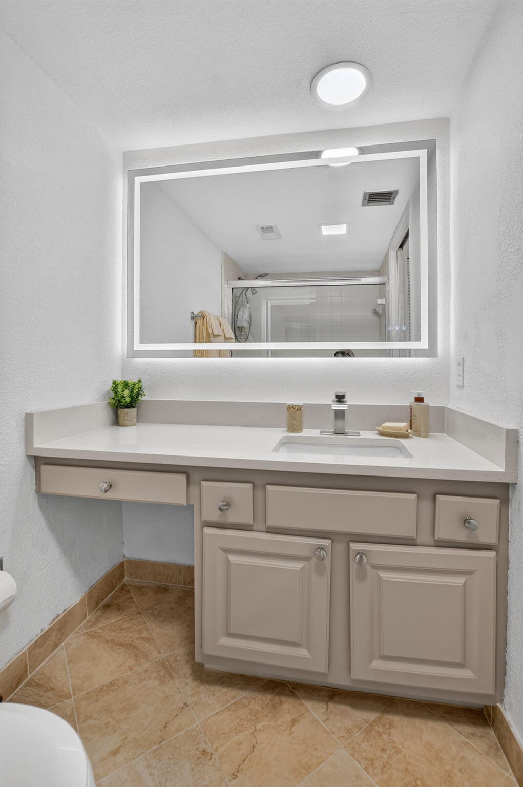 7835 Lakeside #966, Boca Raton FL 33434
