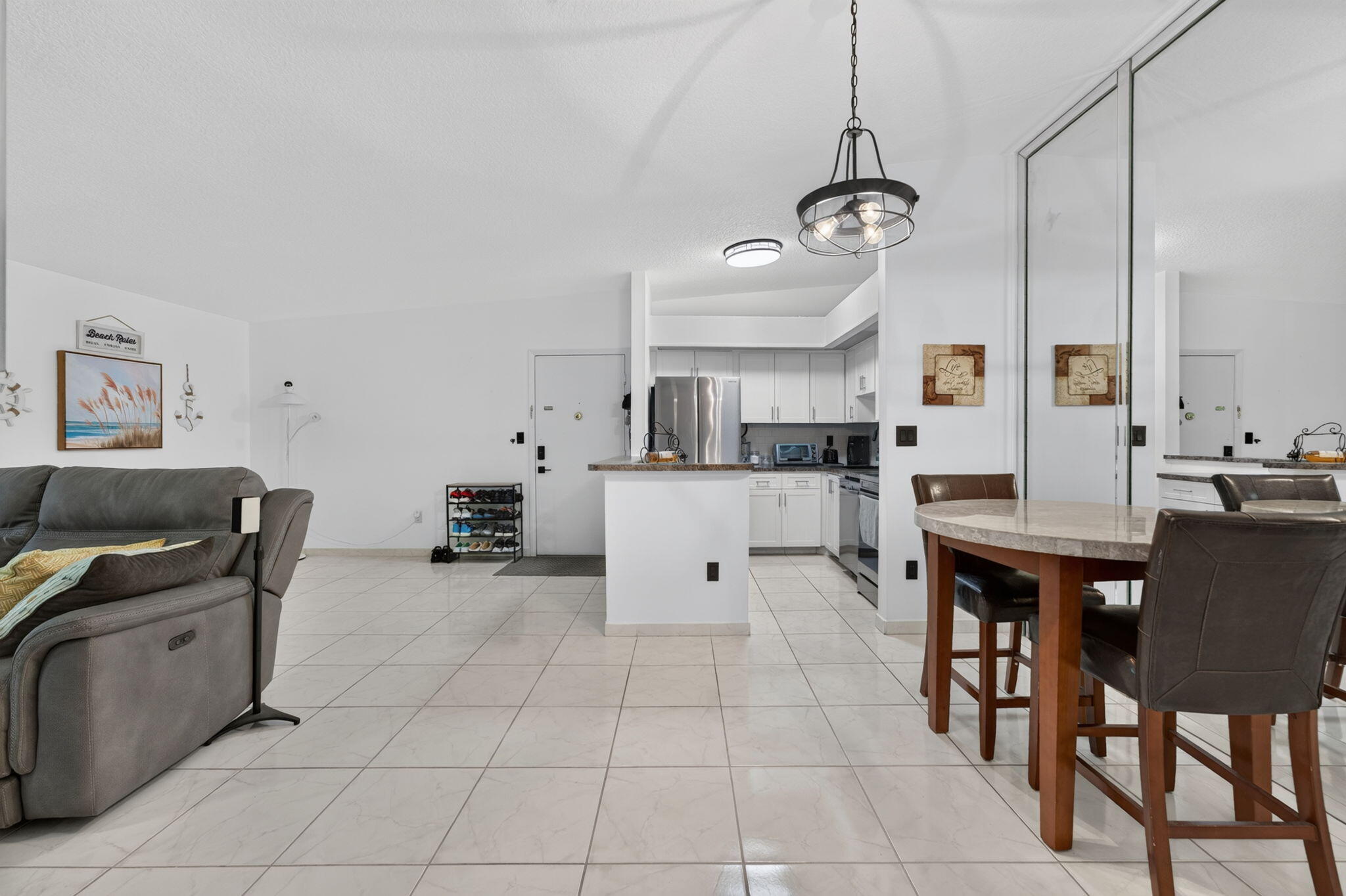 9474 S BELFORT #206, Tamarac FL 33321