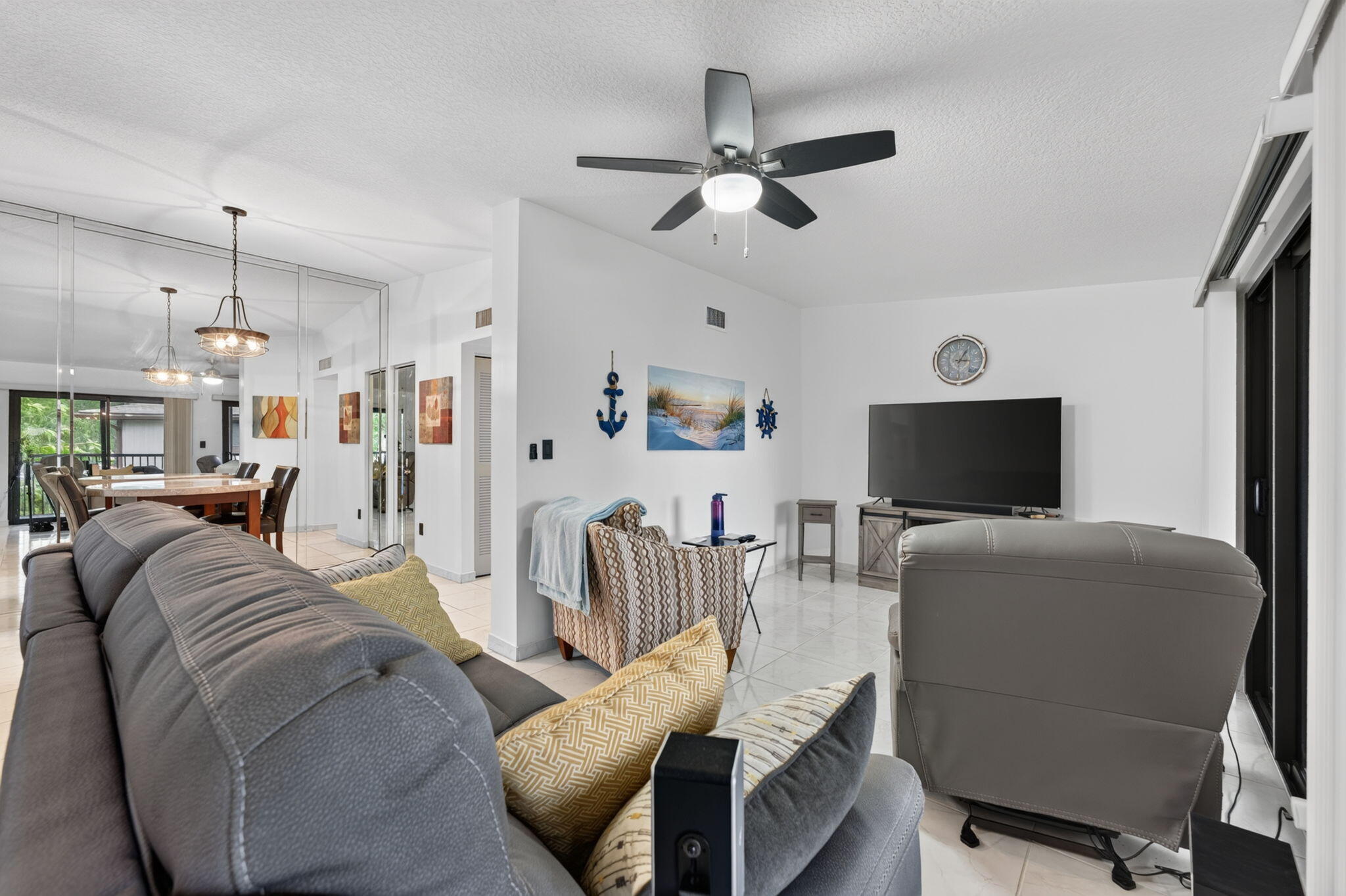 9474 S BELFORT #206, Tamarac FL 33321