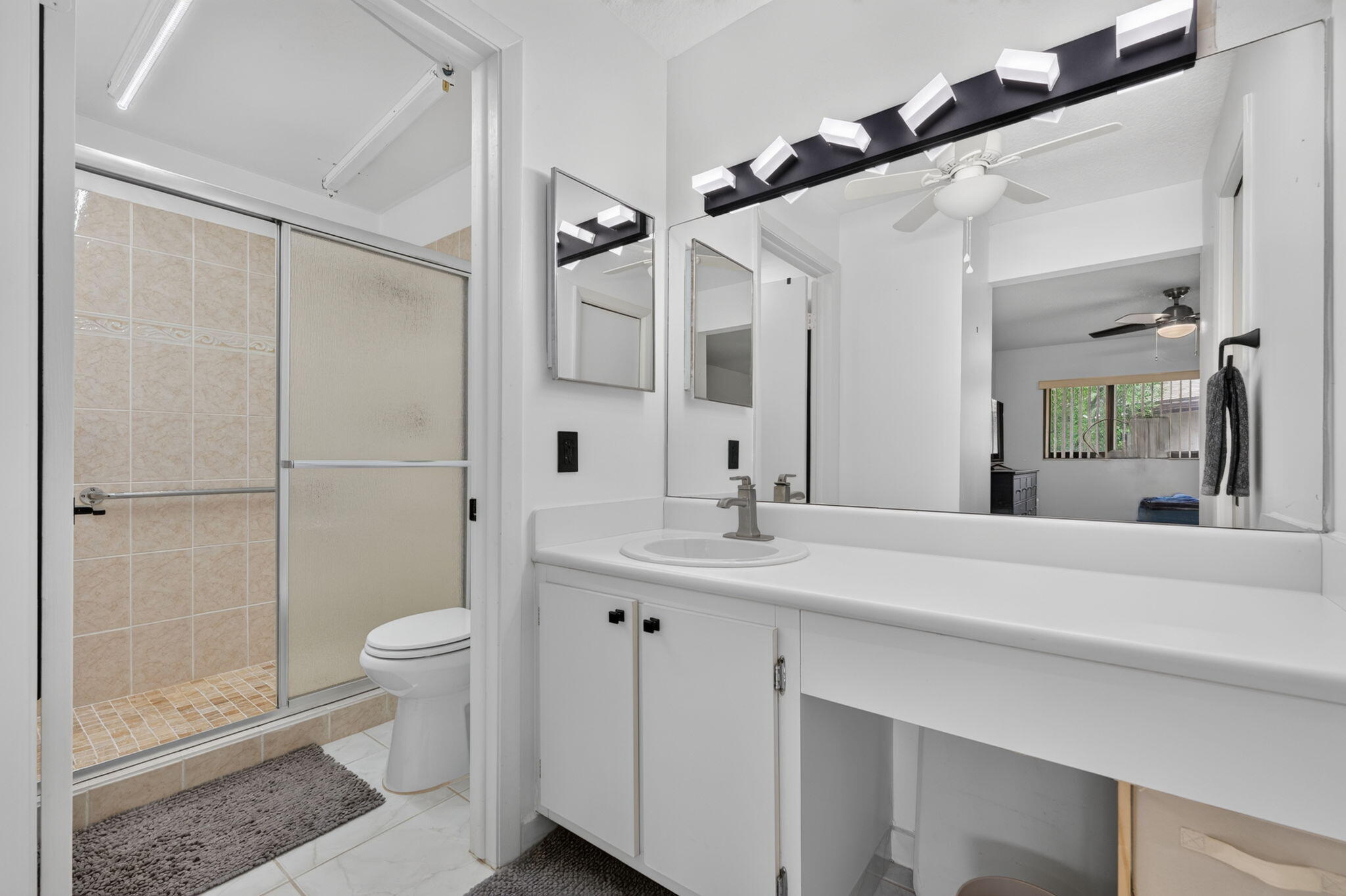 9474 S BELFORT #206, Tamarac FL 33321