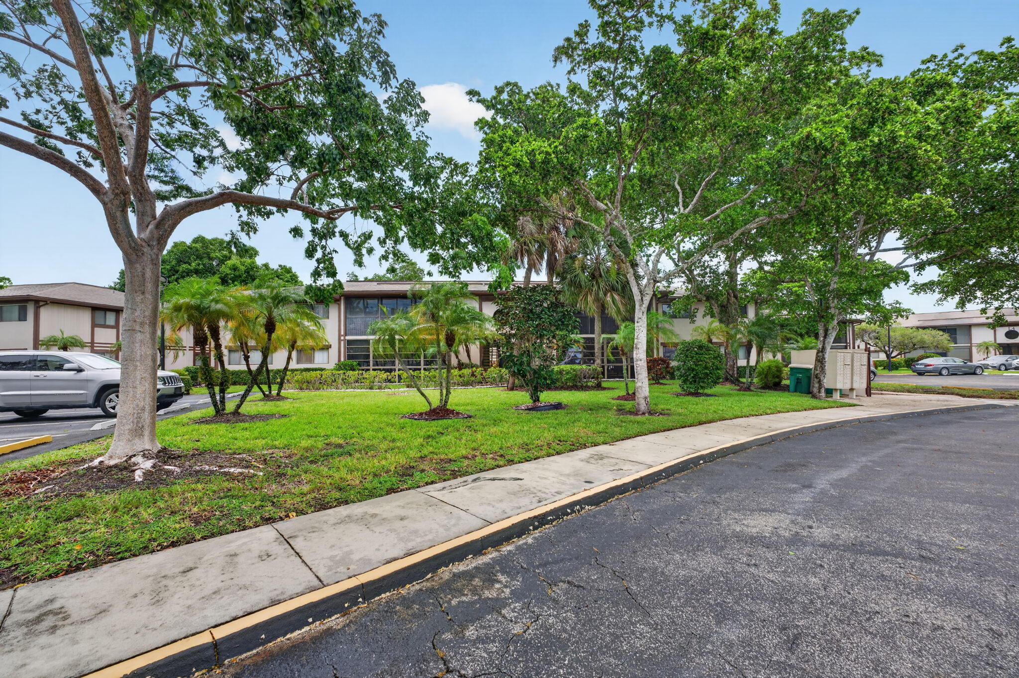 9474 S BELFORT #206, Tamarac FL 33321