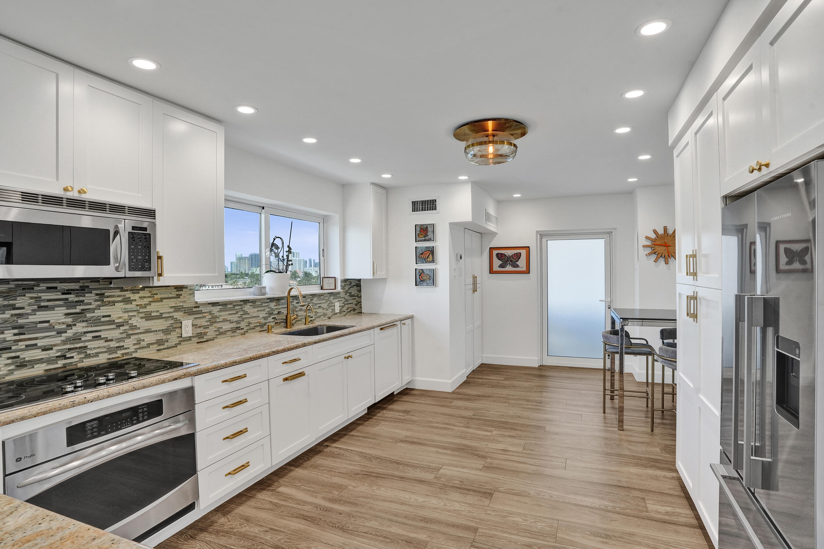 333 Sunset #401, Fort Lauderdale FL 33301