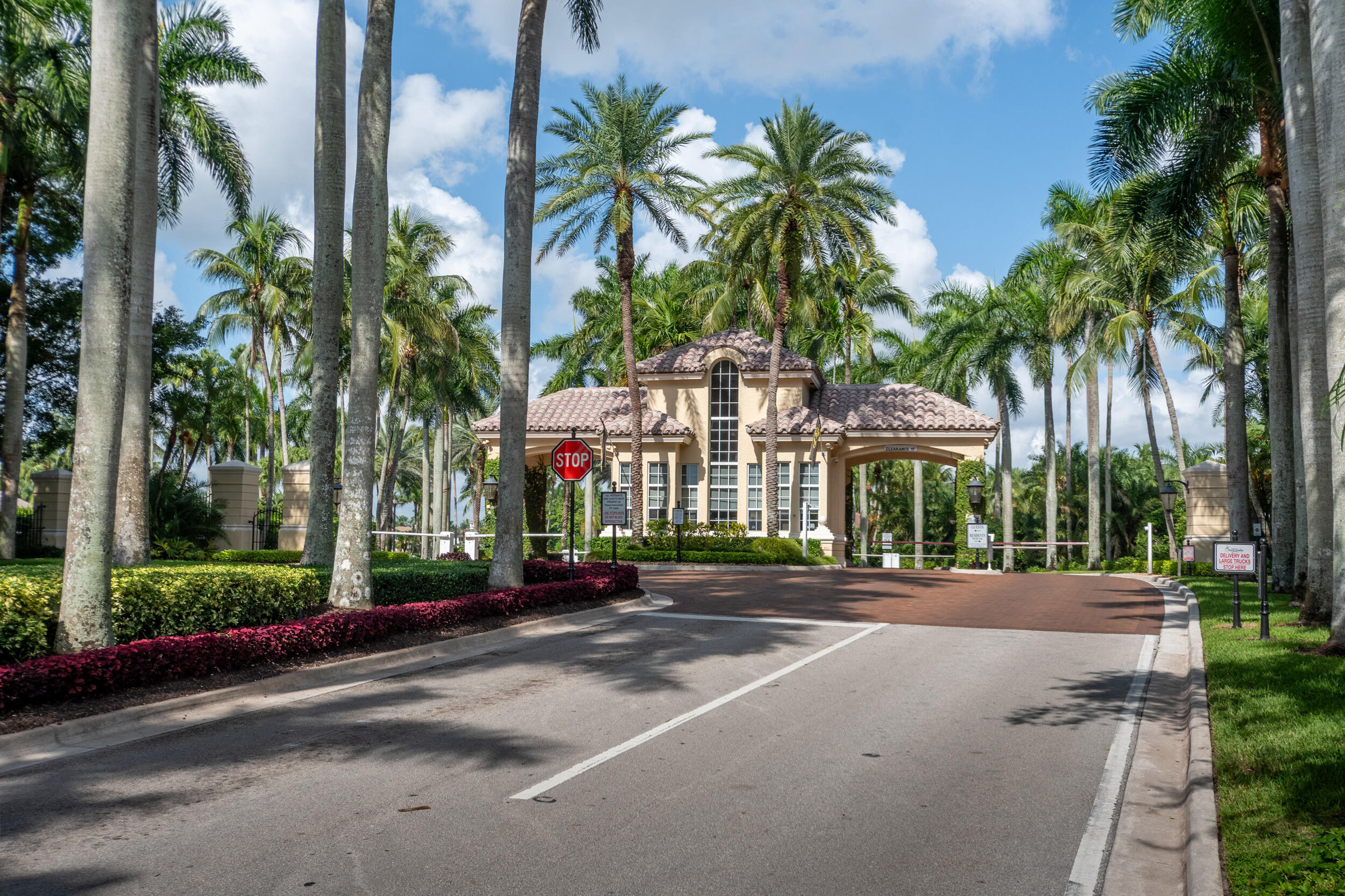 700 Cardinal, Plantation FL 33324