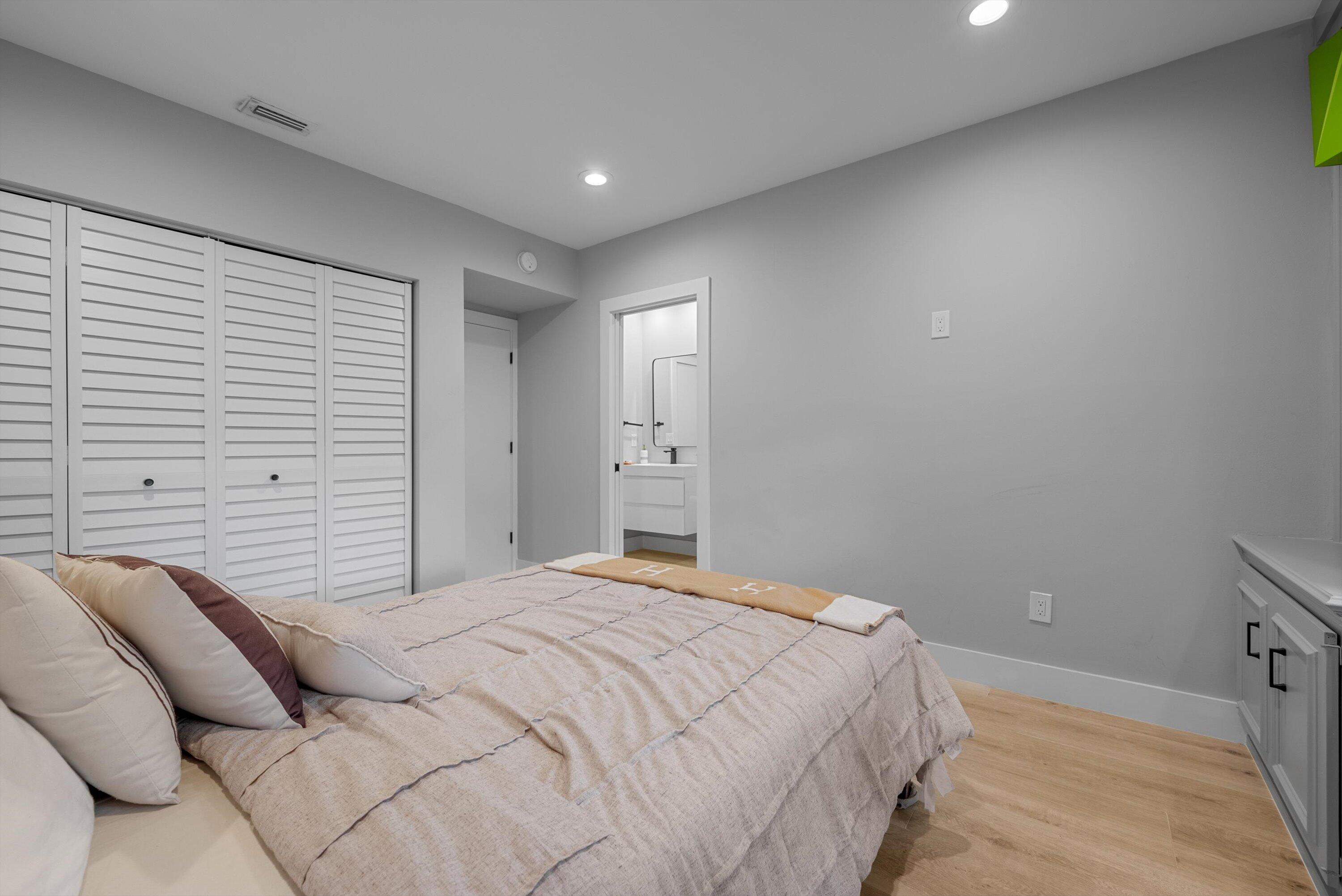 13224 Polo Club #Apt 204, Wellington FL 33414