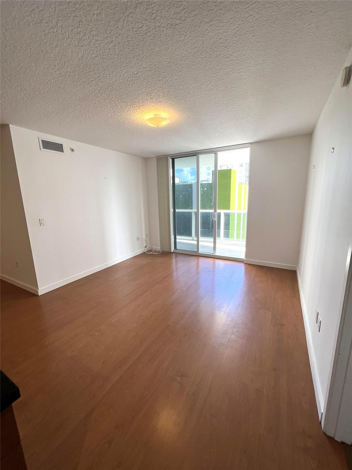 601 NE 23 #904, Miami FL 33137