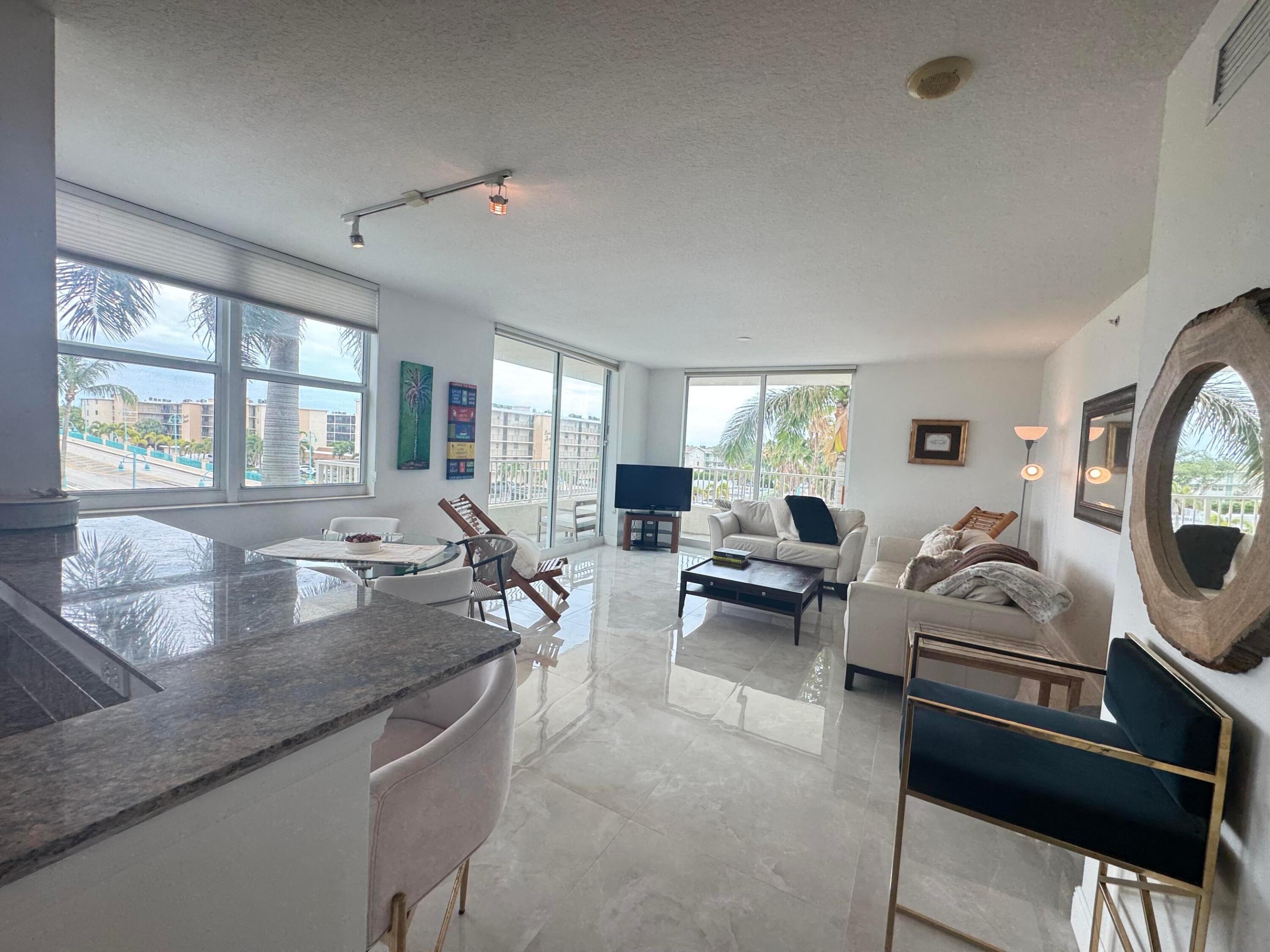 100 NE 6th #307, Boynton Beach FL 33435