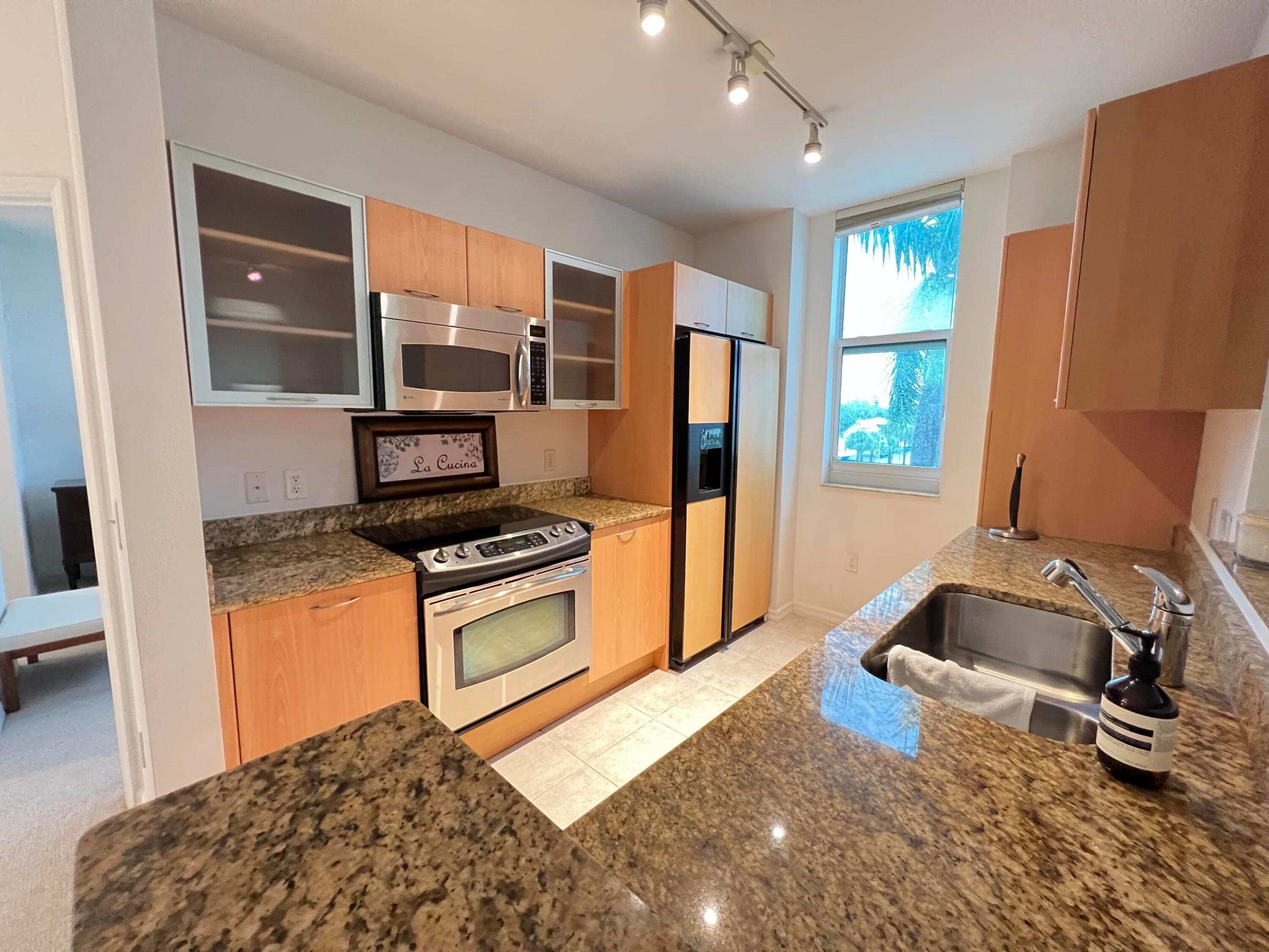 100 NE 6th #307, Boynton Beach FL 33435