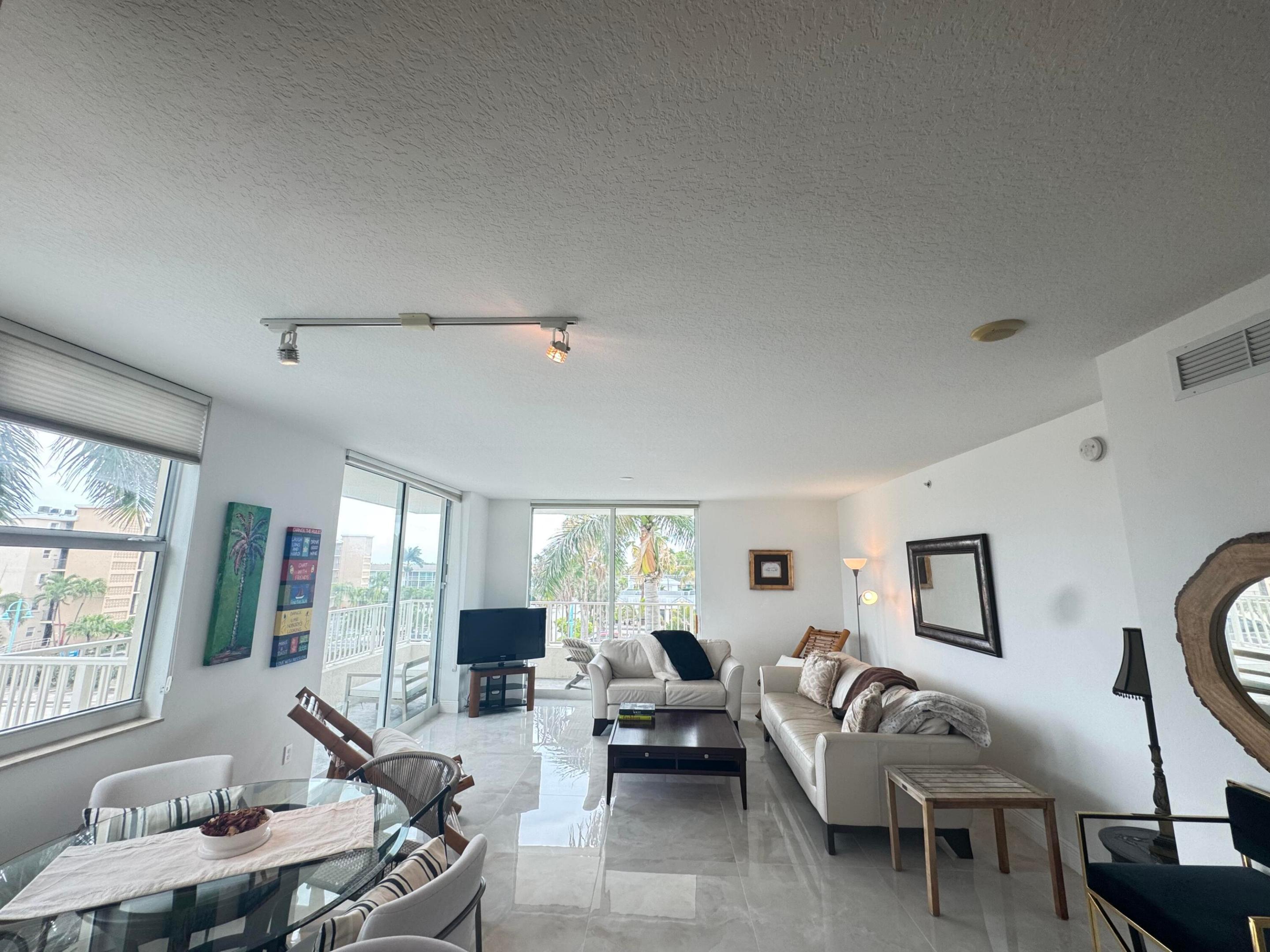 100 NE 6th #307, Boynton Beach FL 33435