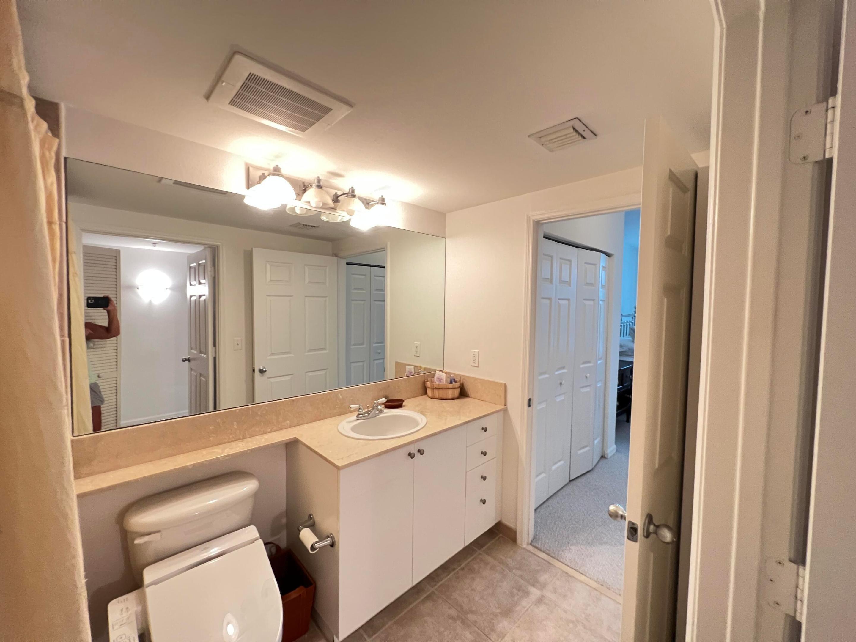 100 NE 6th #307, Boynton Beach FL 33435