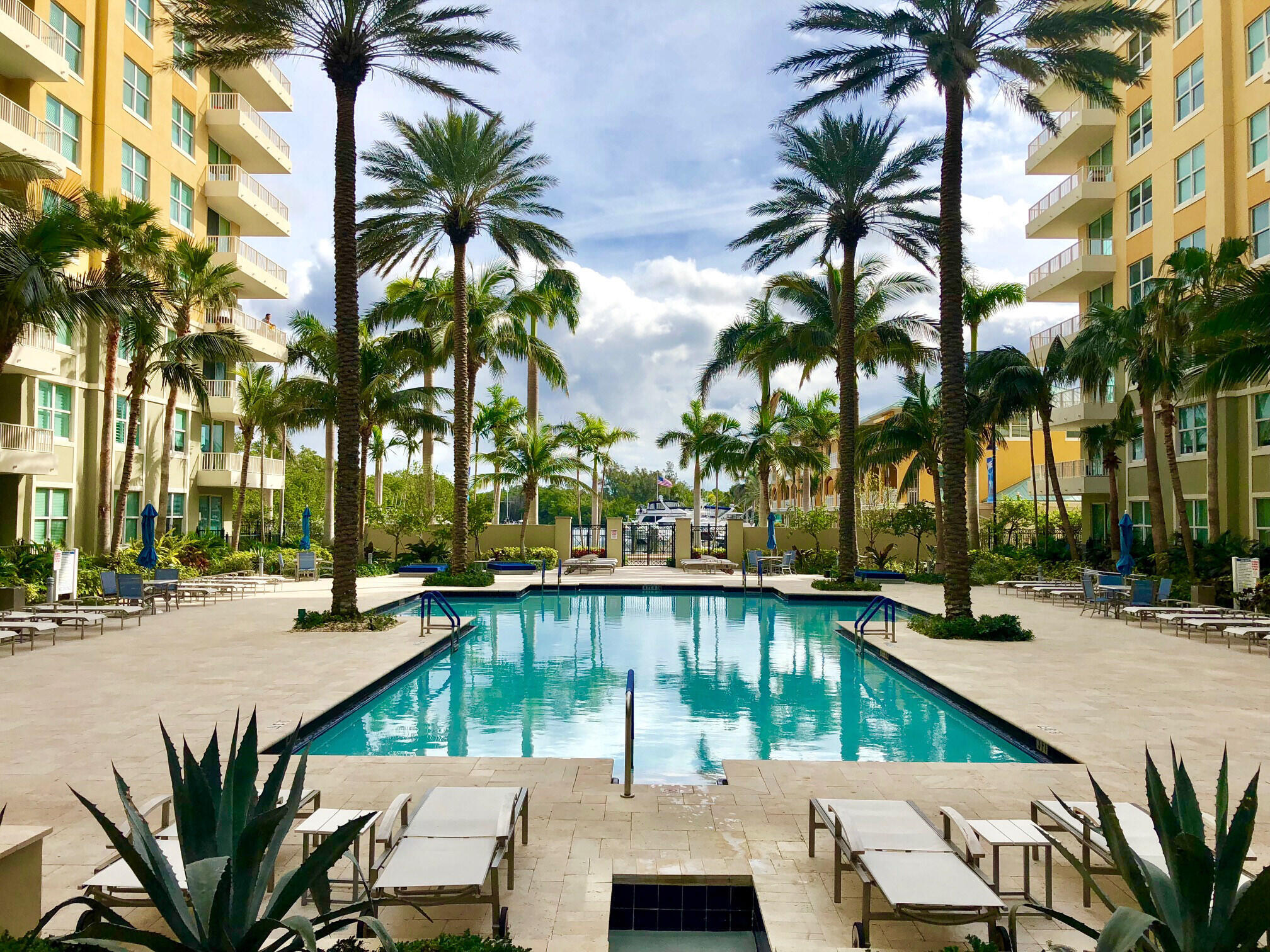 100 NE 6th #307, Boynton Beach FL 33435