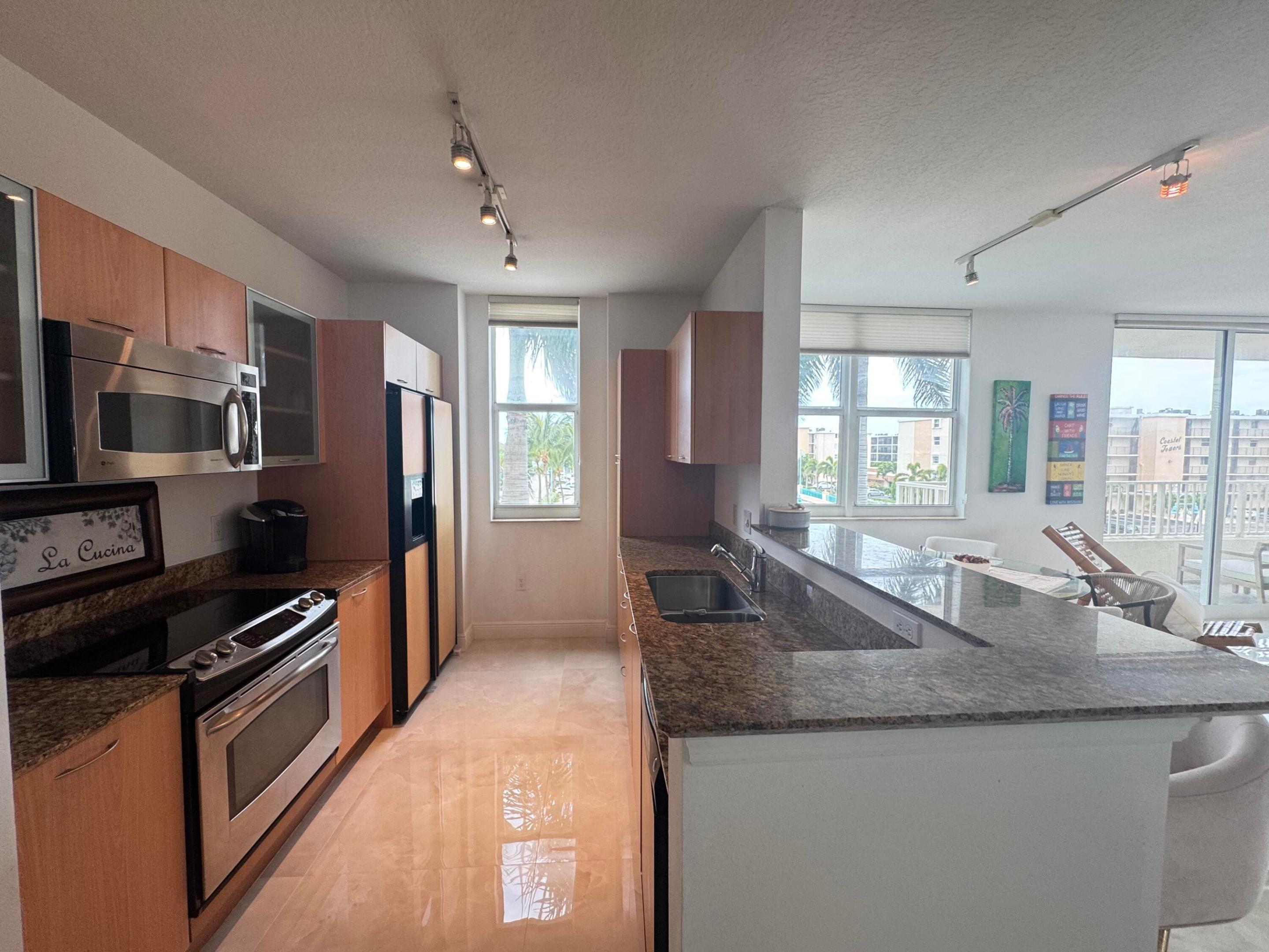 100 NE 6th #307, Boynton Beach FL 33435