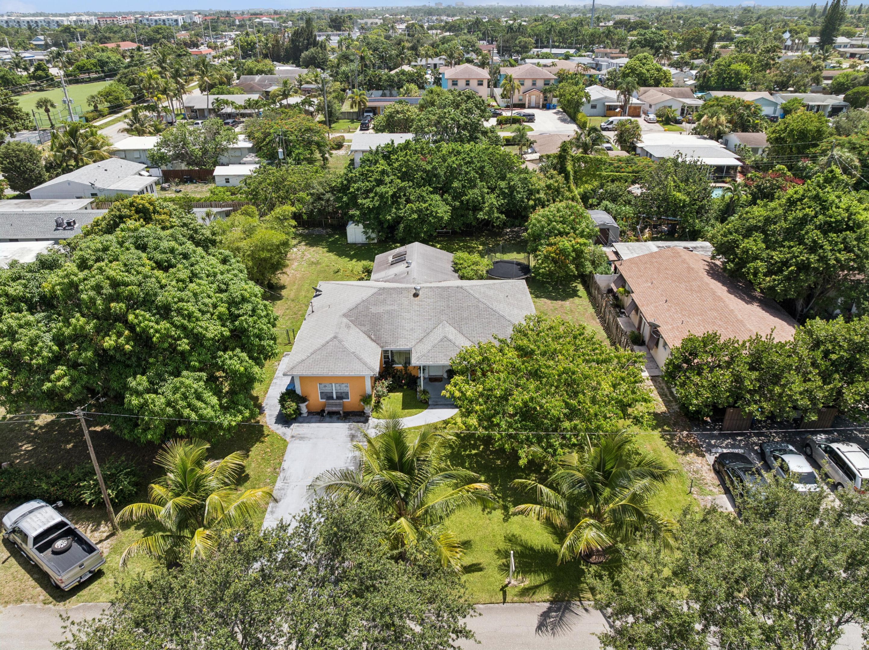 414 W Branch, Lantana FL 33462