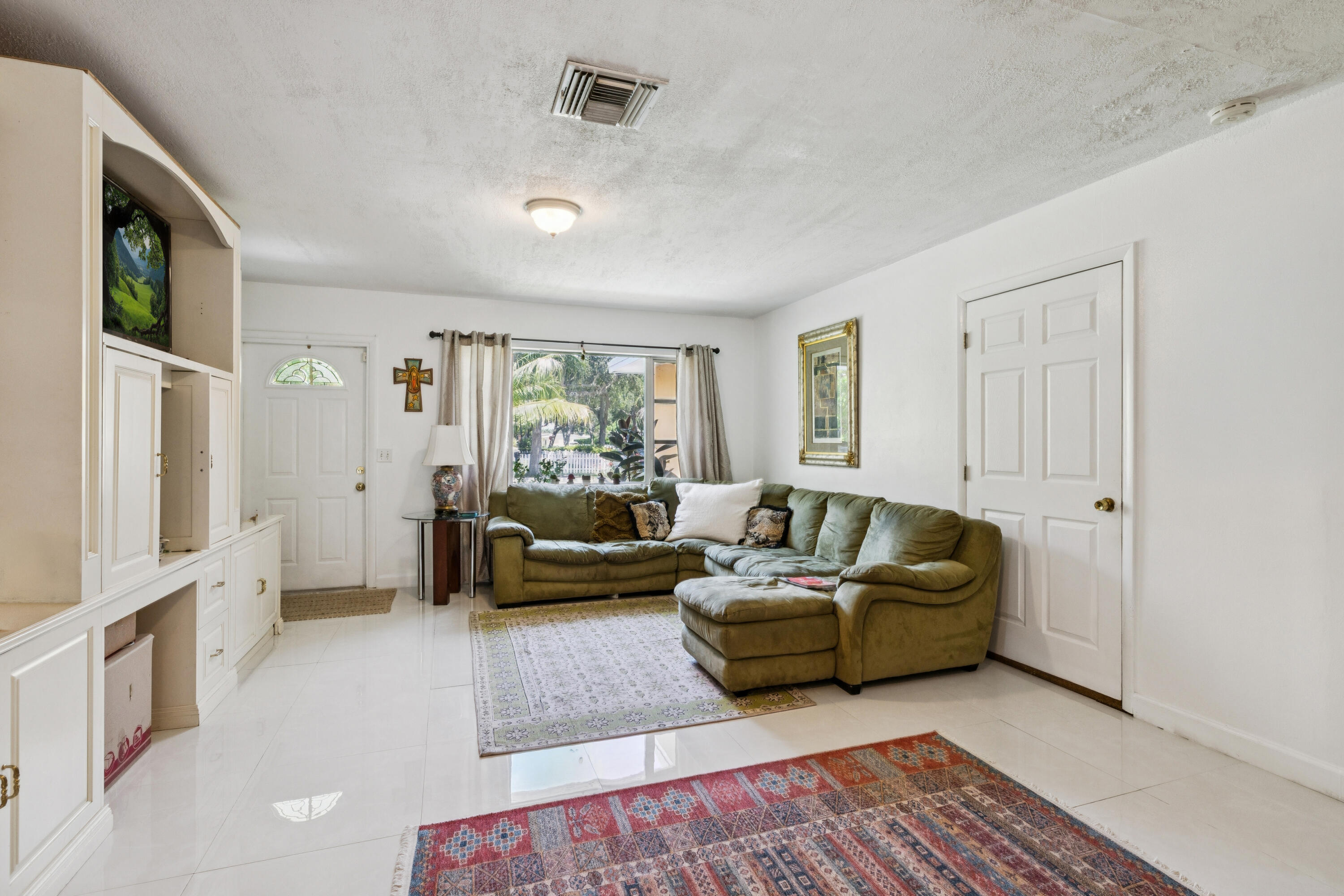 414 W Branch, Lantana FL 33462