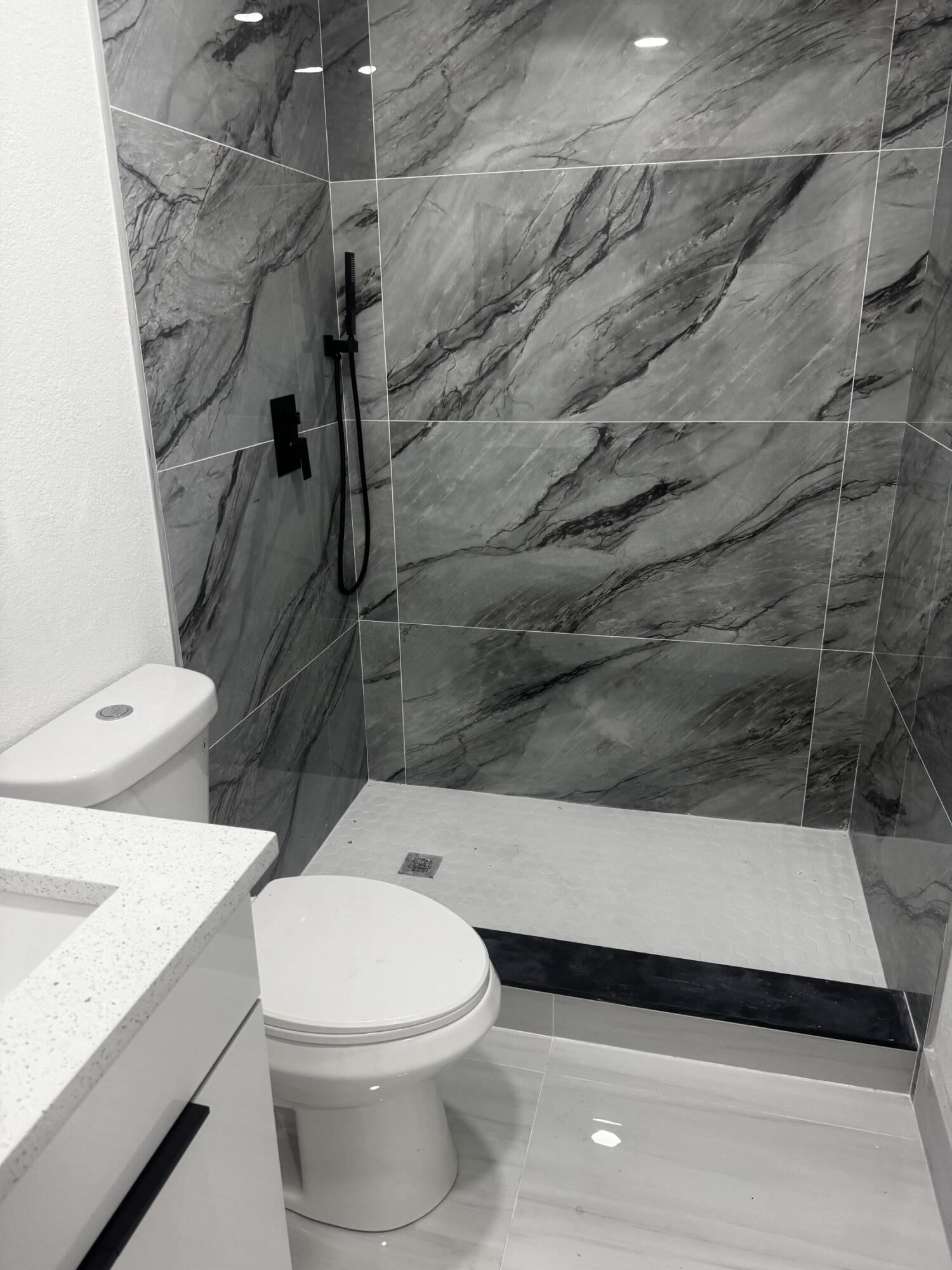 405 N E, Lake Worth FL 33460