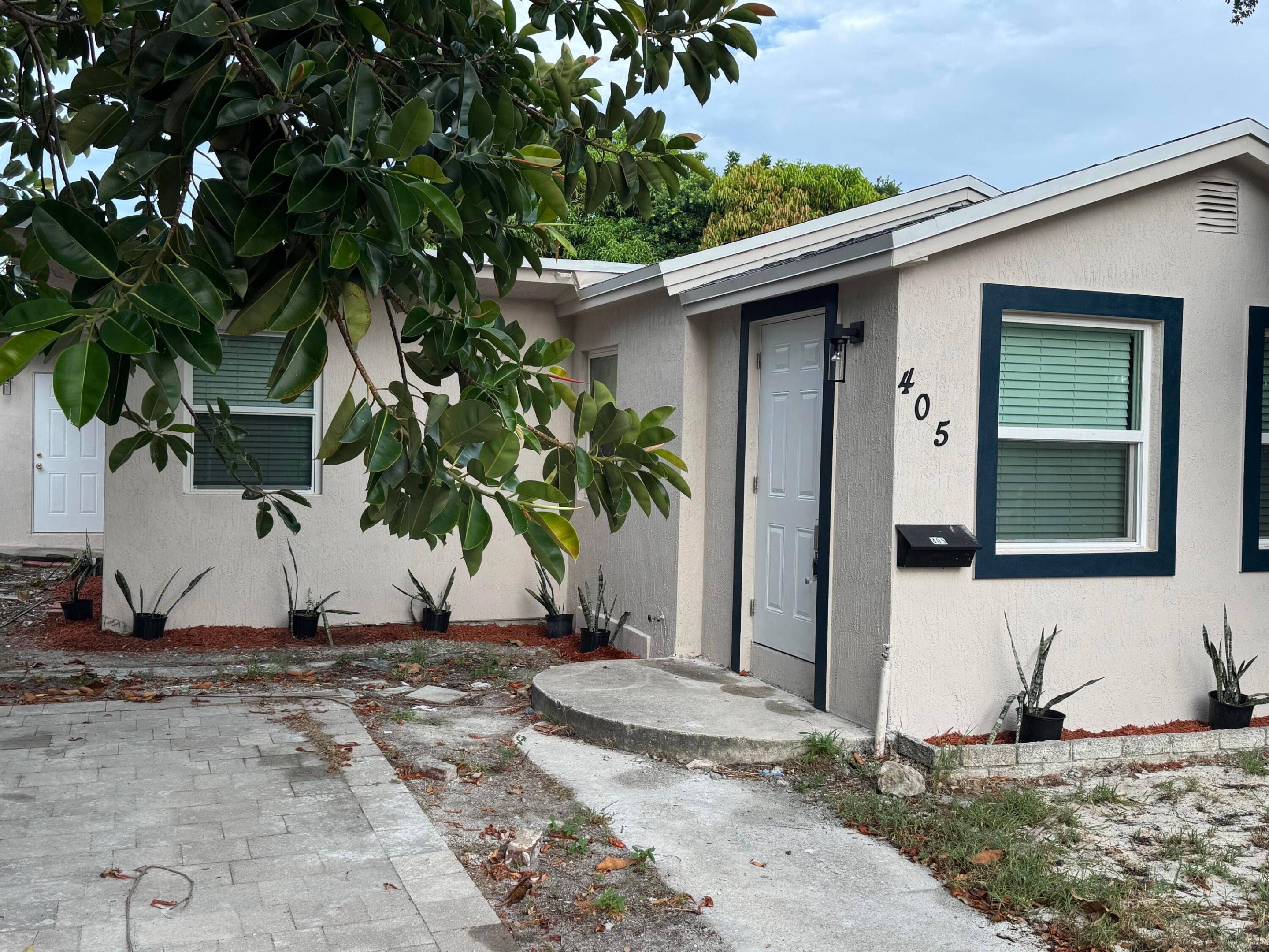 405 N E, Lake Worth FL 33460