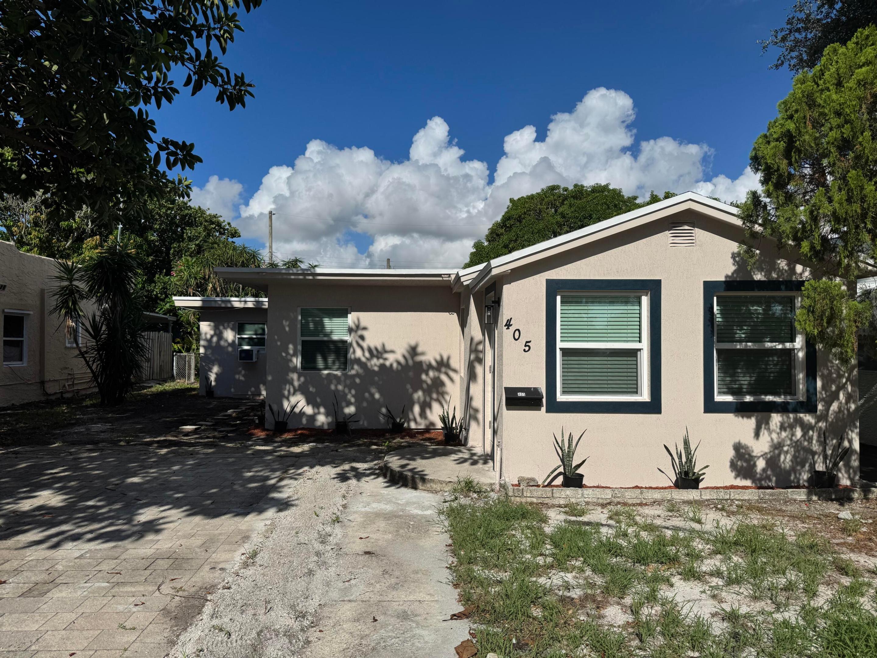 405 N E, Lake Worth FL 33460