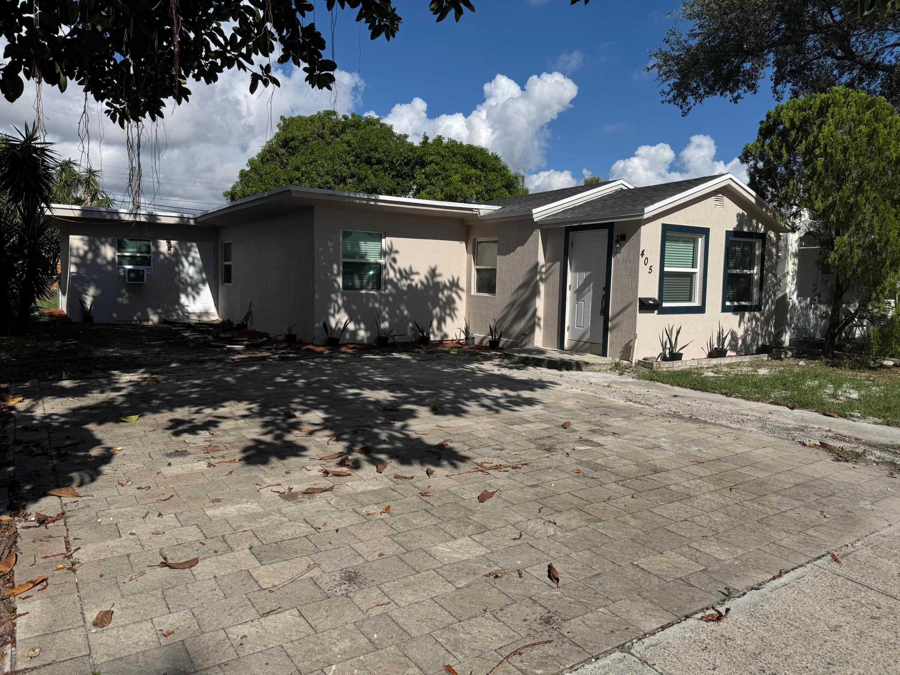 405 N E, Lake Worth FL 33460