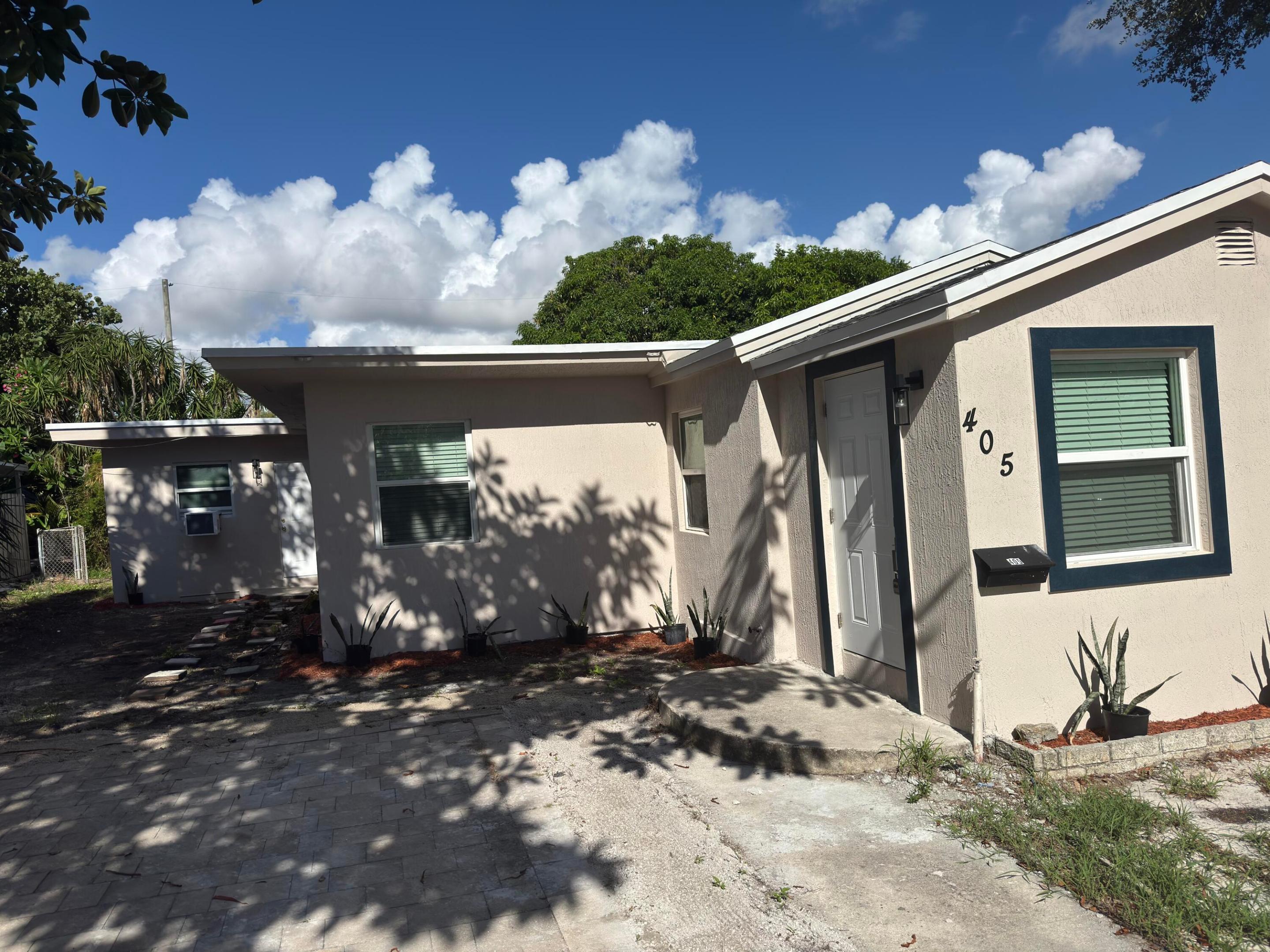 405 N E, Lake Worth FL 33460