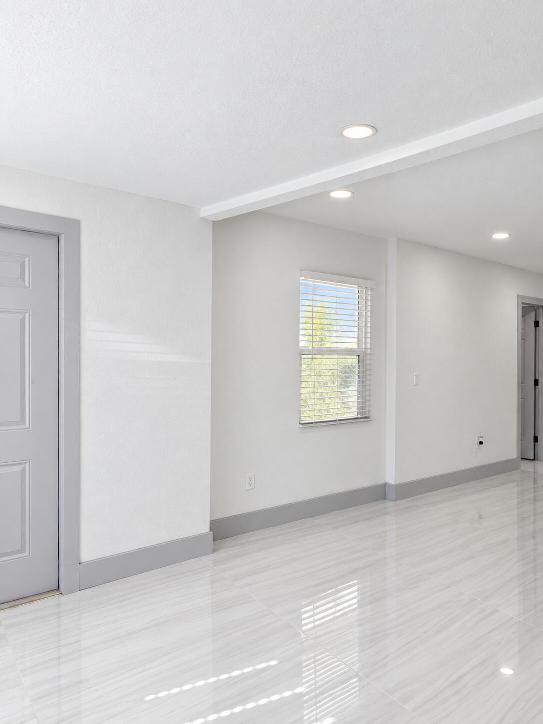 405 N E, Lake Worth FL 33460
