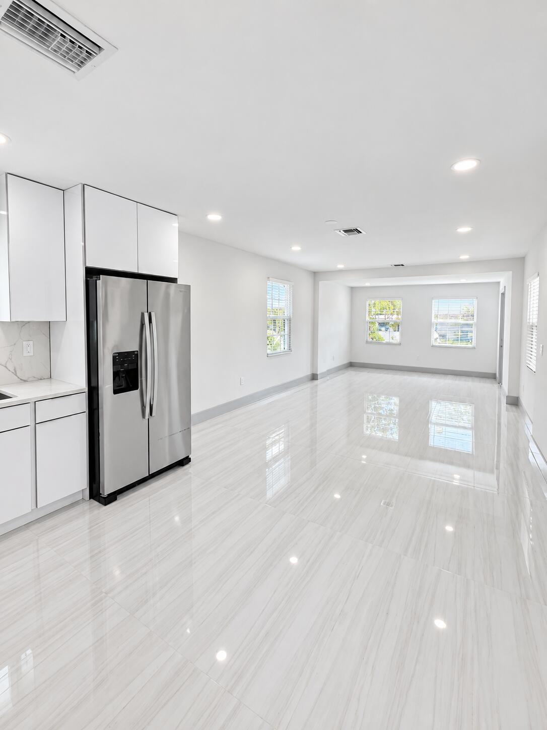 405 N E, Lake Worth FL 33460