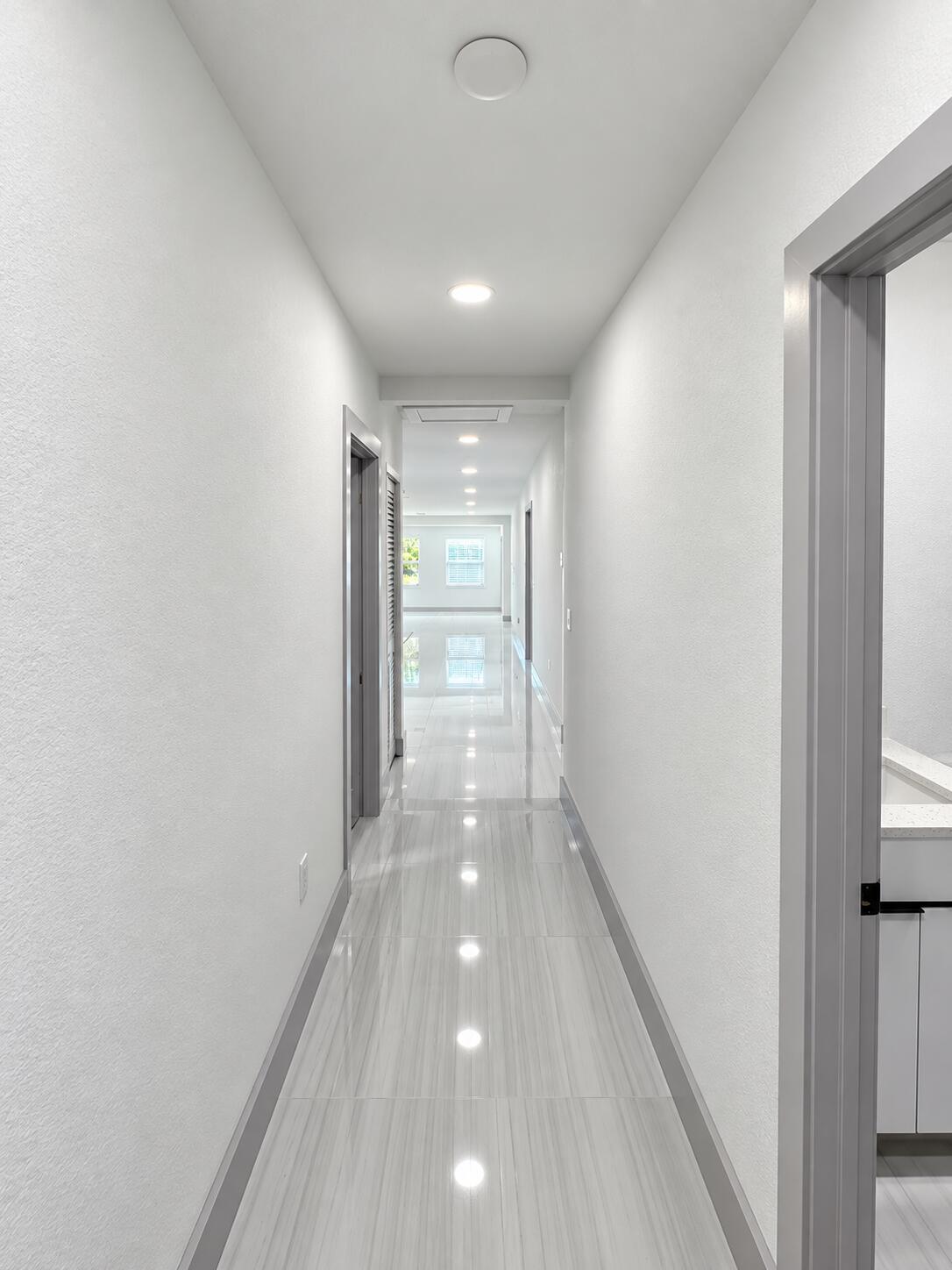 405 N E, Lake Worth FL 33460