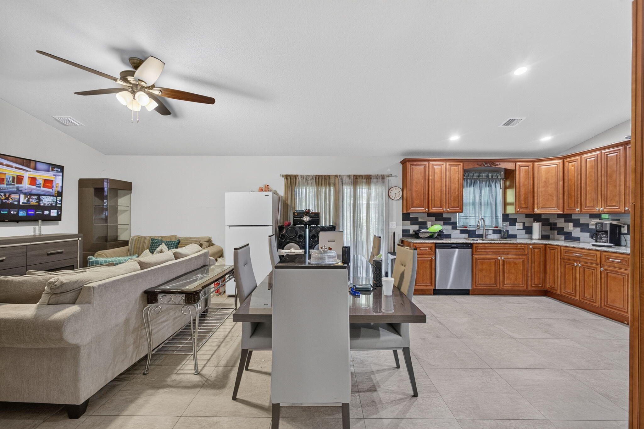 1016 CHERYL, Haverhill FL 33417