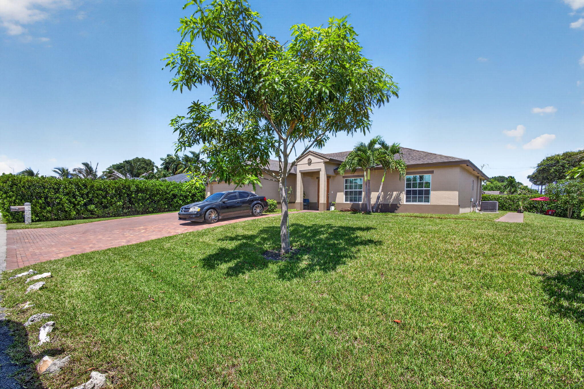 1016 CHERYL, Haverhill FL 33417