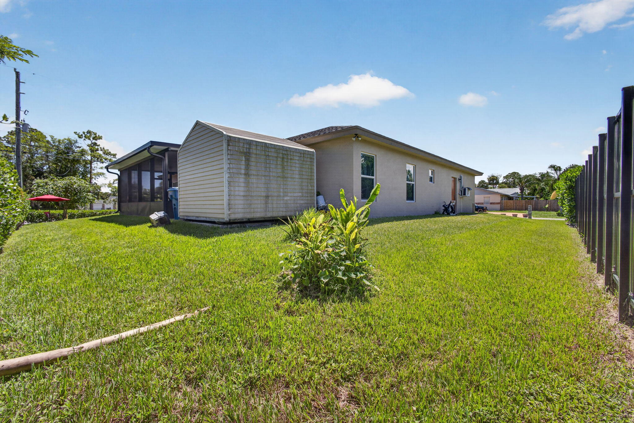1016 CHERYL, Haverhill FL 33417