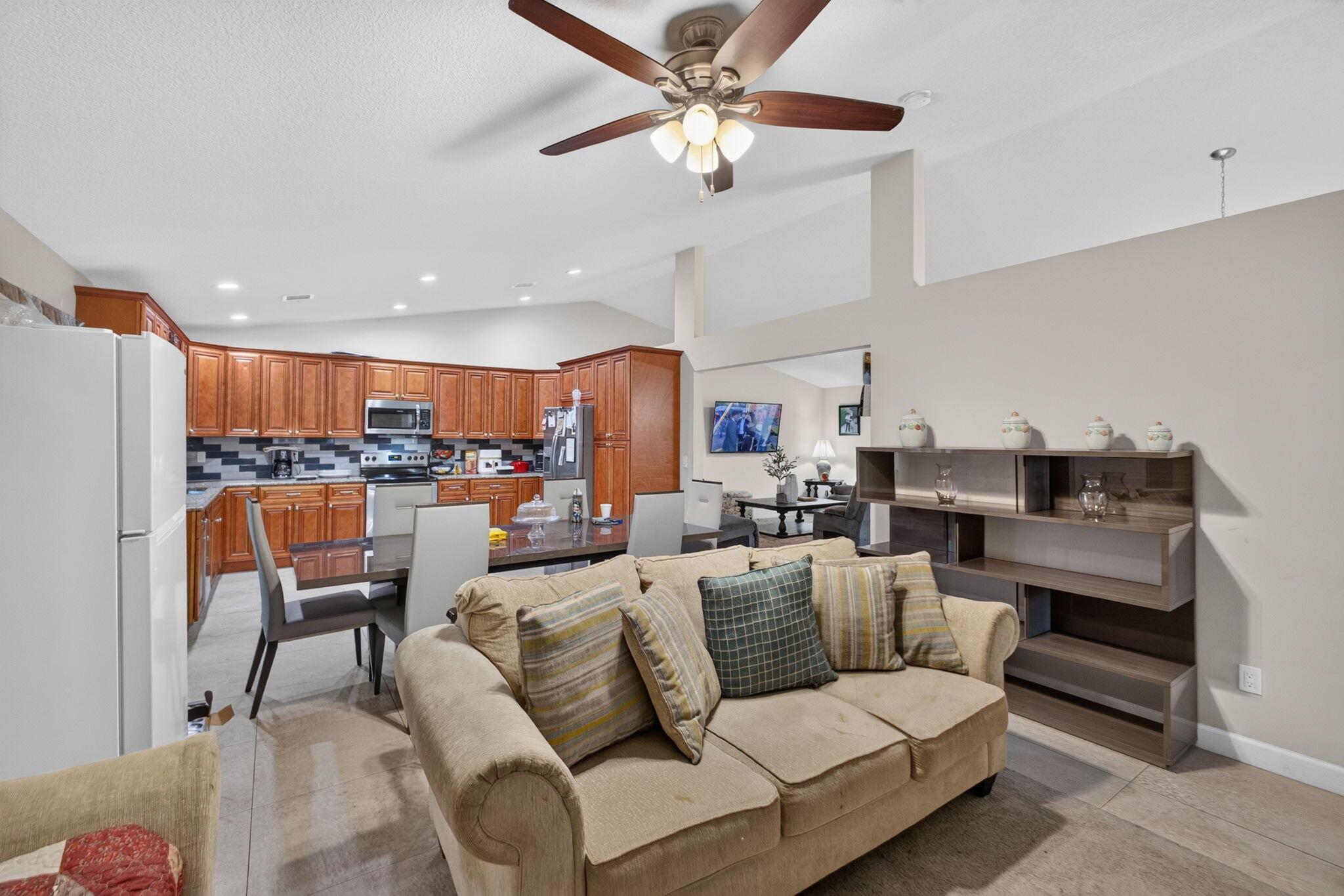 1016 CHERYL, Haverhill FL 33417
