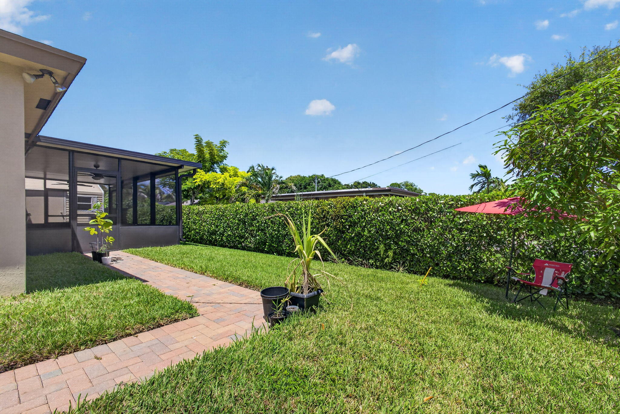 1016 CHERYL, Haverhill FL 33417
