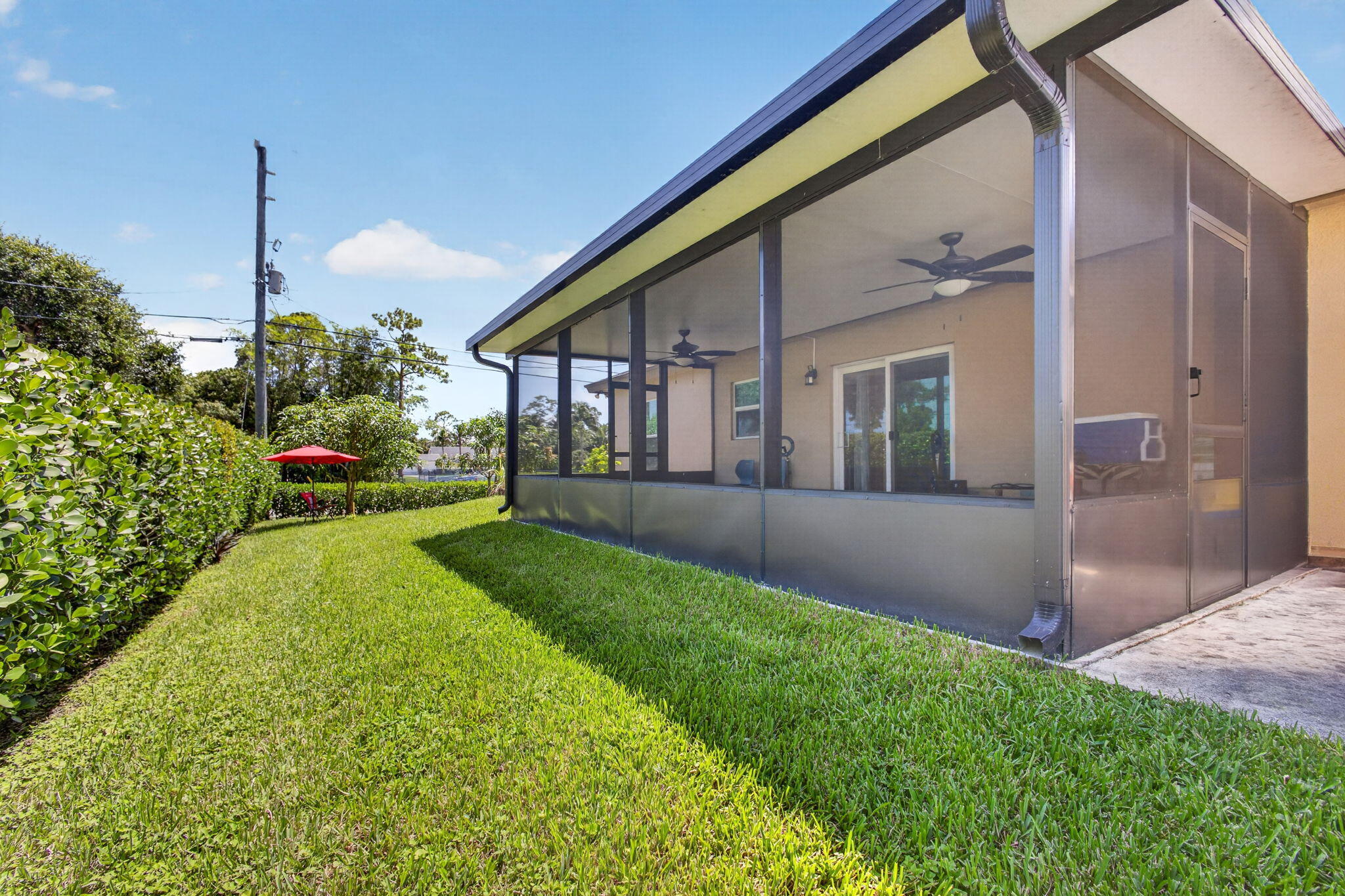 1016 CHERYL, Haverhill FL 33417