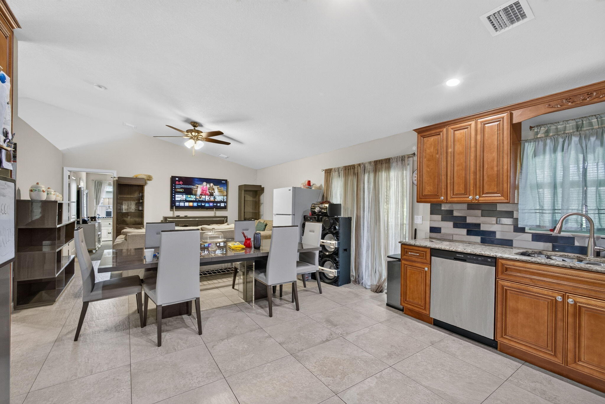 1016 CHERYL, Haverhill FL 33417