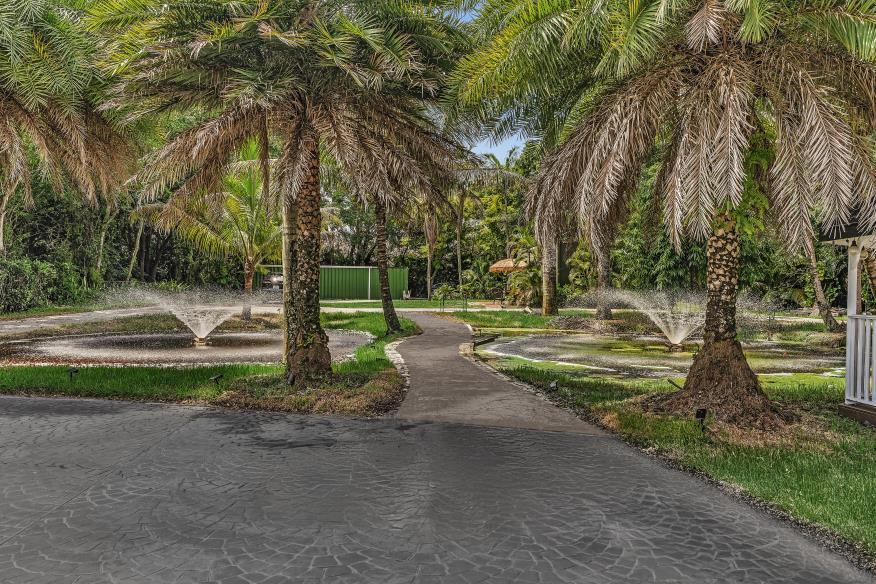 10831 SW 51st, Davie FL 33328