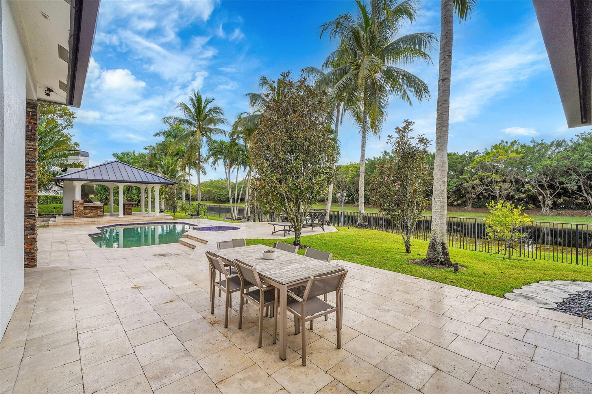 3600 PADDOCK, Weston FL 33331