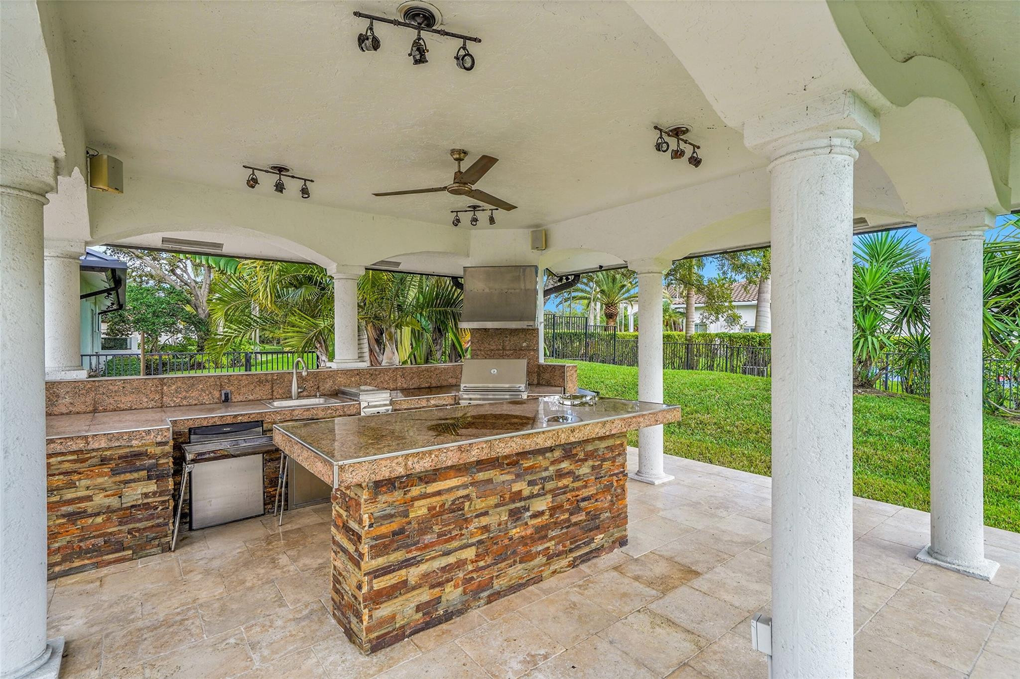 3600 PADDOCK, Weston FL 33331