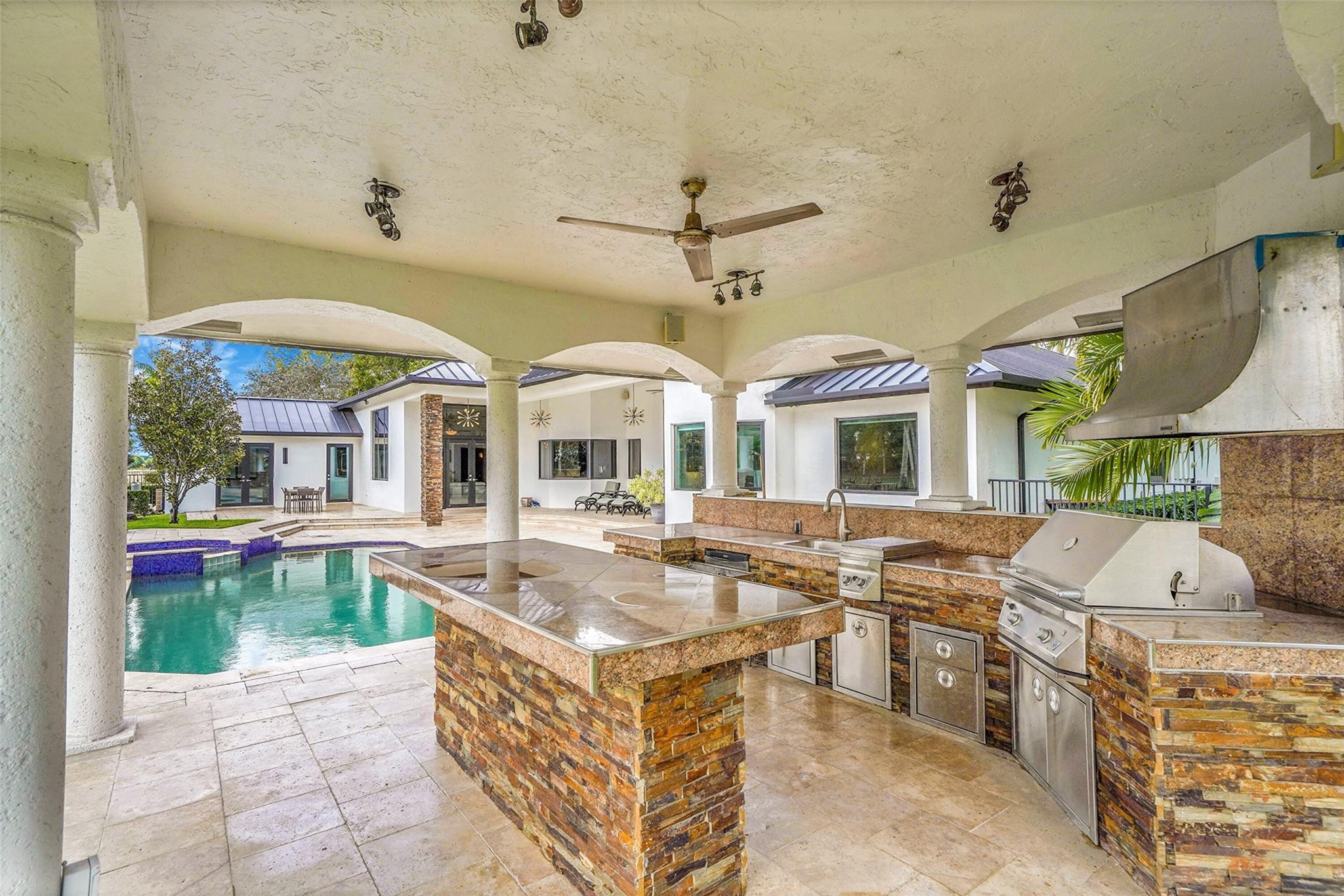 3600 PADDOCK, Weston FL 33331
