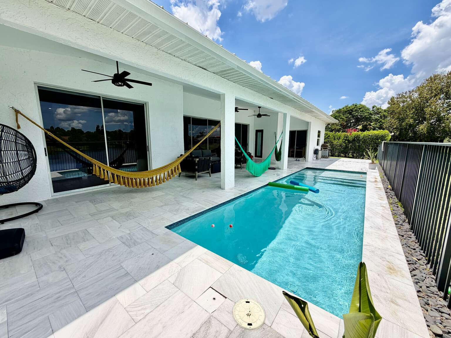 120 SARATOGA, Royal Palm Beach FL 33411